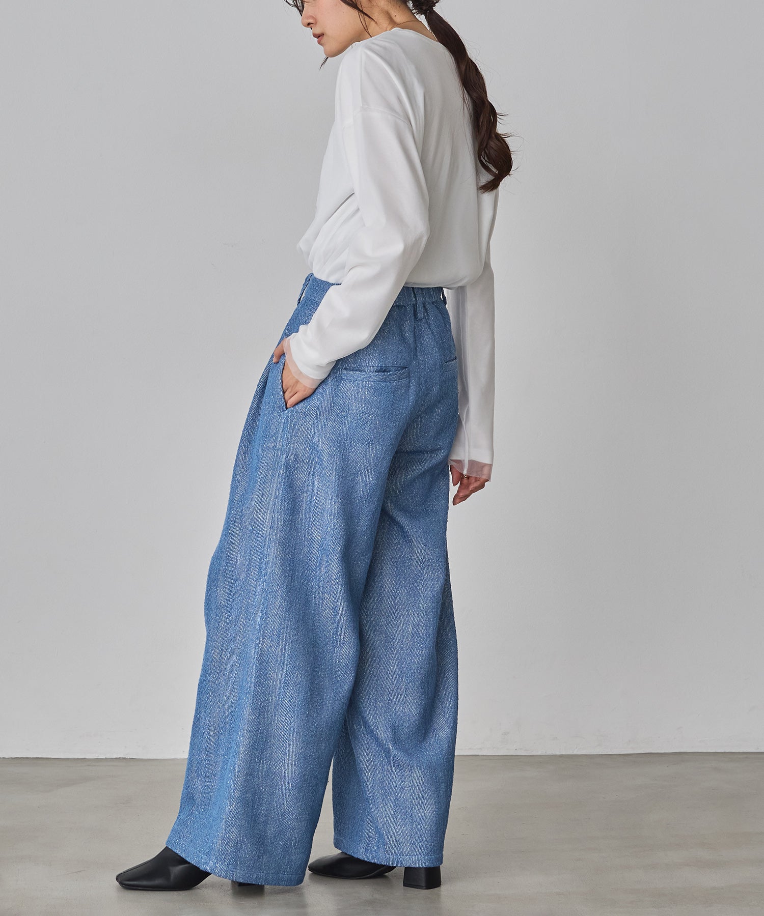 デニムライク ヘリンボーン タックパンツ