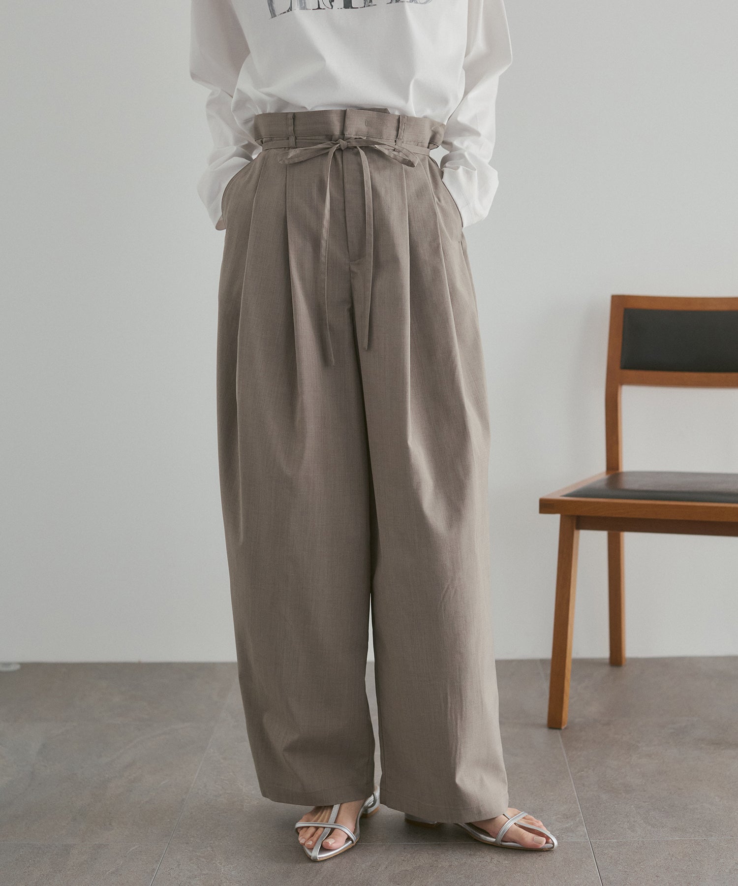 LINEN-LOOK PLEATED PANTS