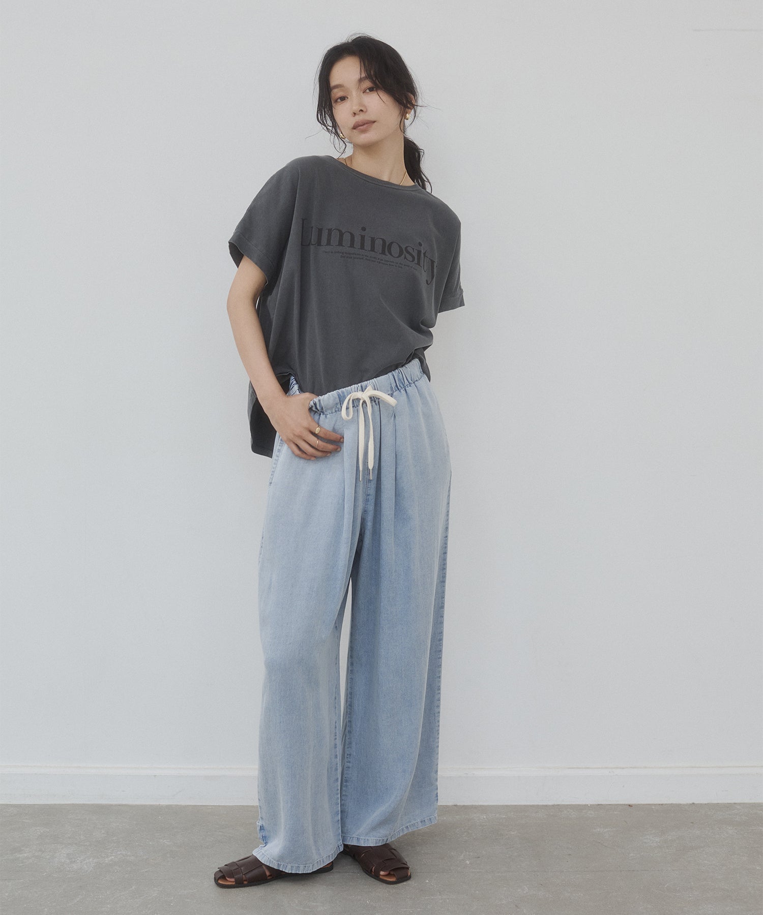 TENCEL DENIM WITH HEM TABS WIDE PANTS