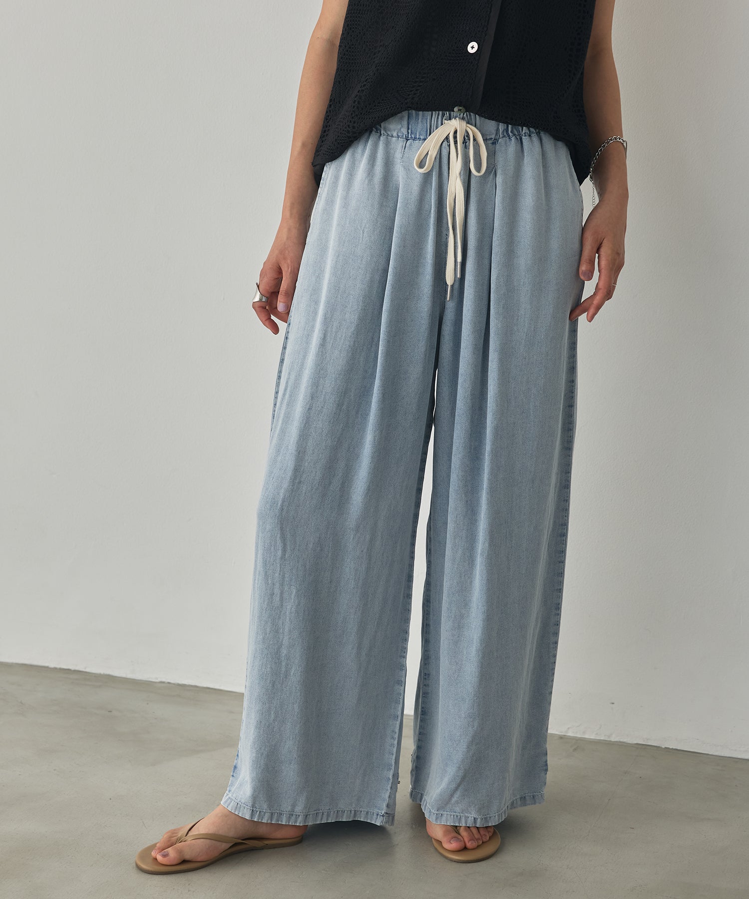 TENCEL DENIM WITH HEM TABS WIDE PANTS