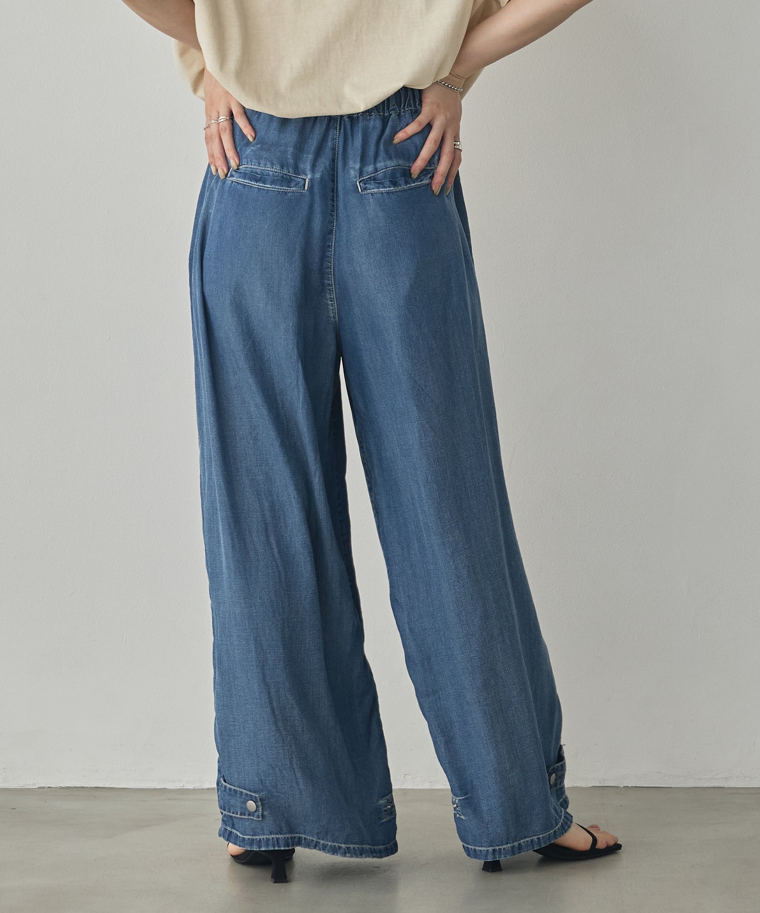 TENCEL DENIM WITH HEM TABS WIDE PANTS
