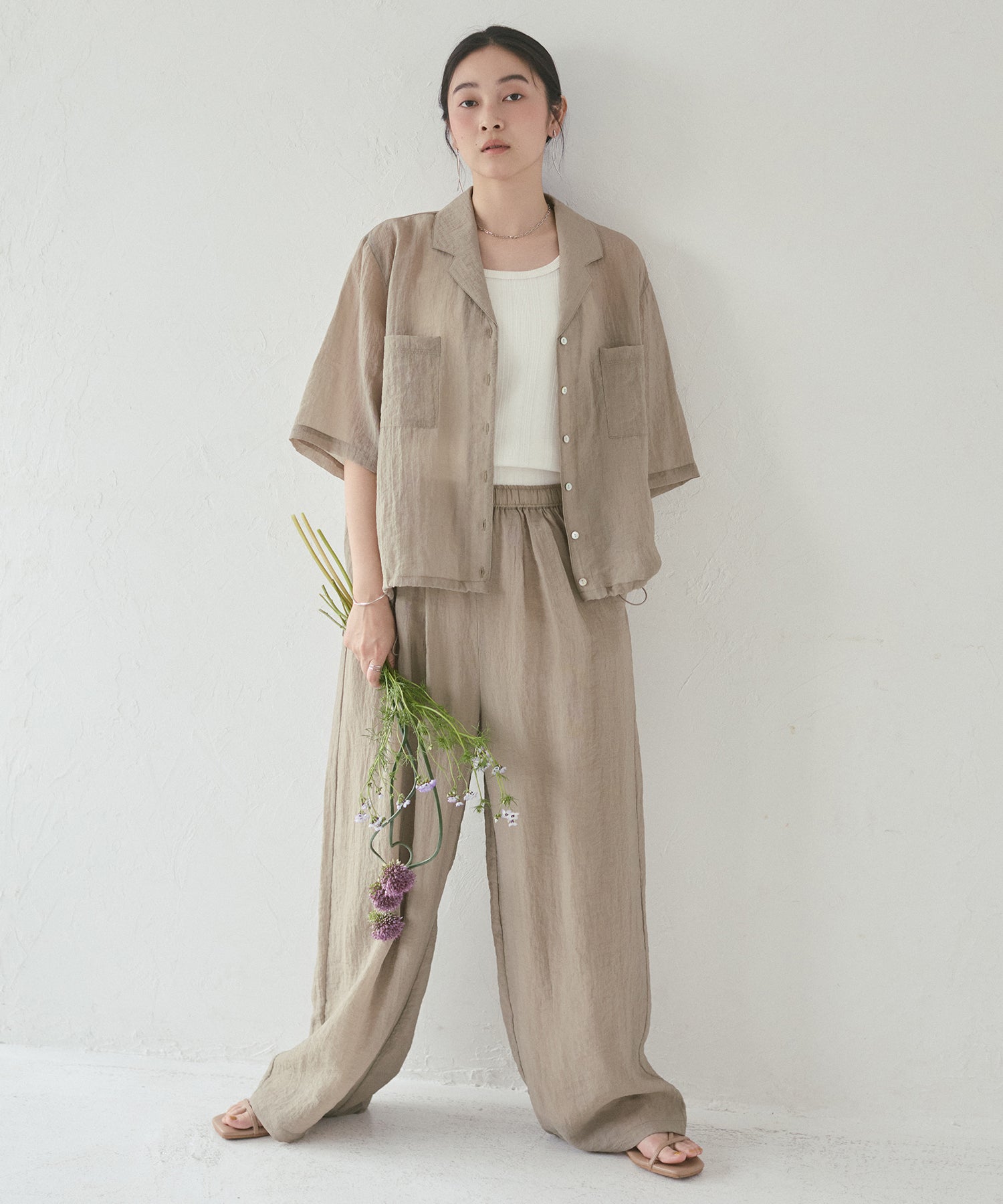 GLOSSY SHEER EASY PANTS