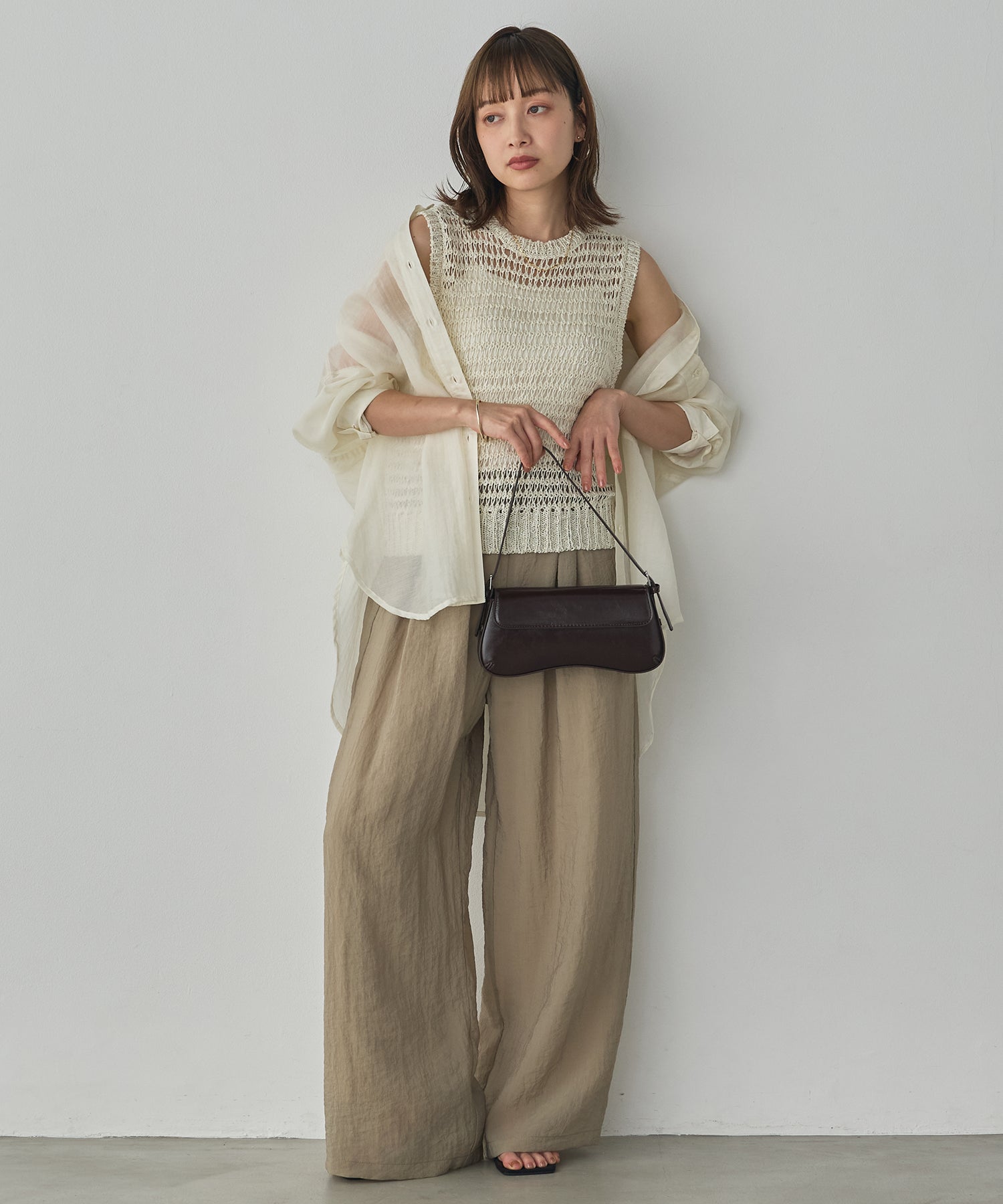 GLOSSY SHEER EASY PANTS