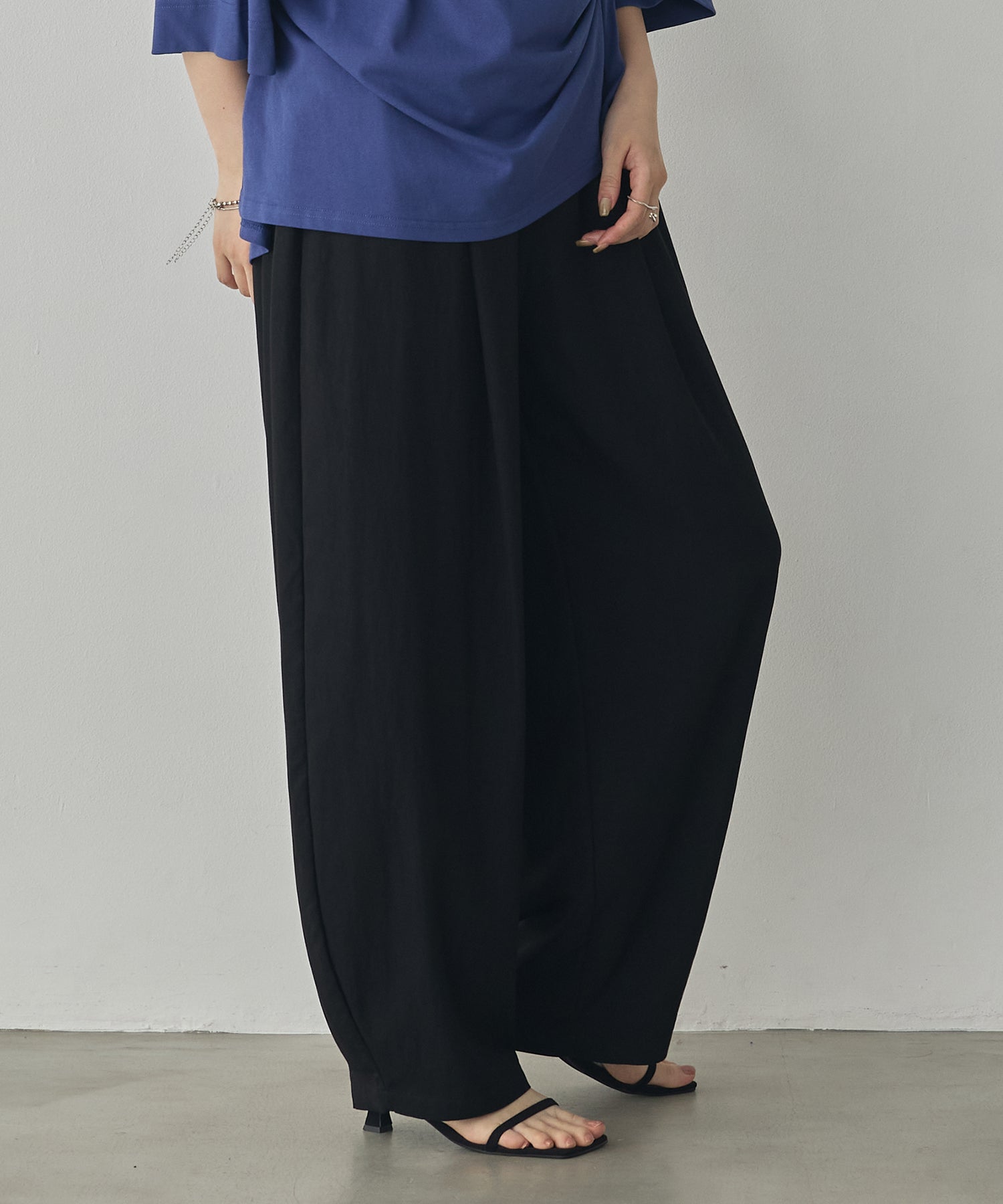 THICK-WEAVE CURVY PANTS