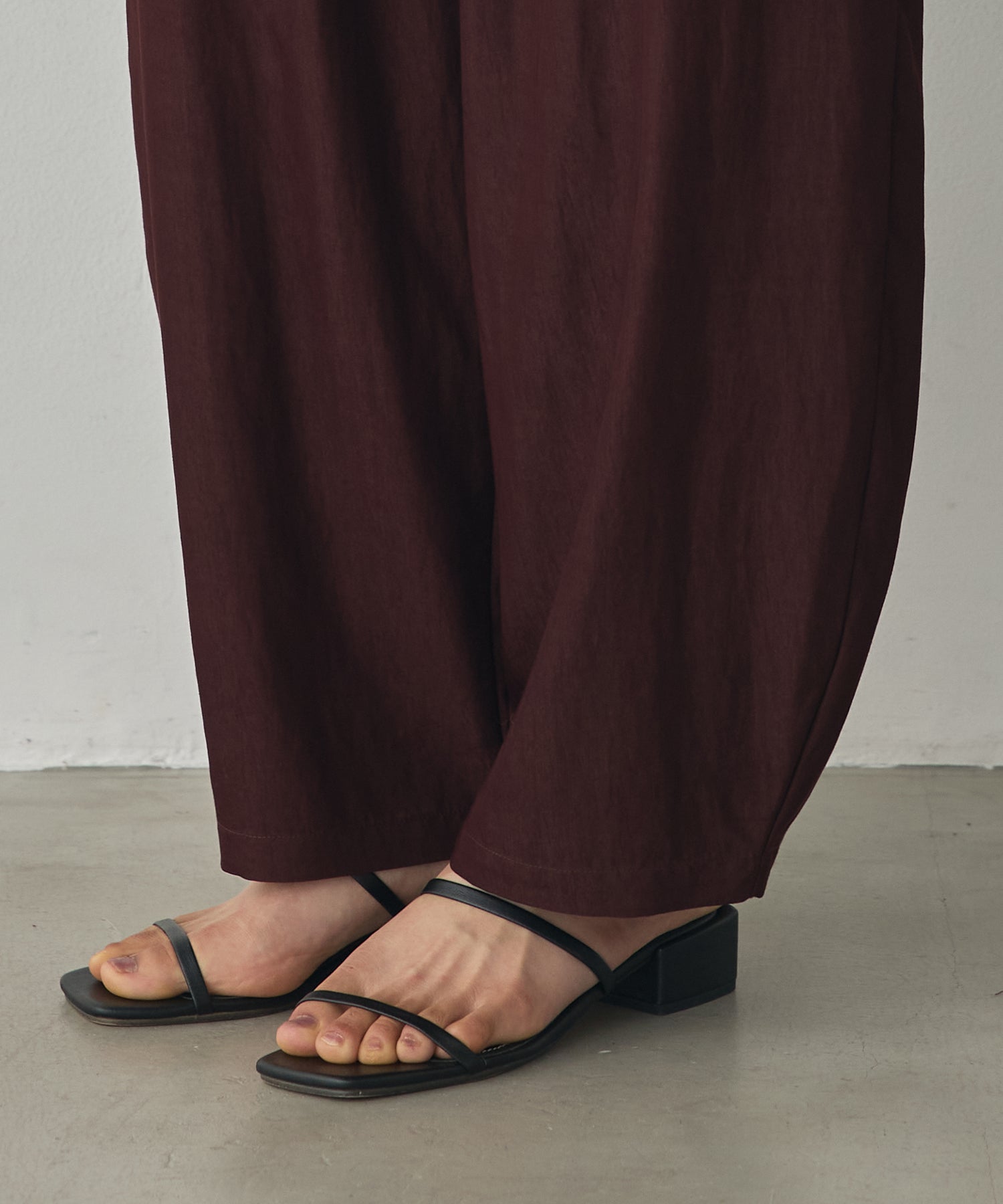 THICK-WEAVE CURVY PANTS