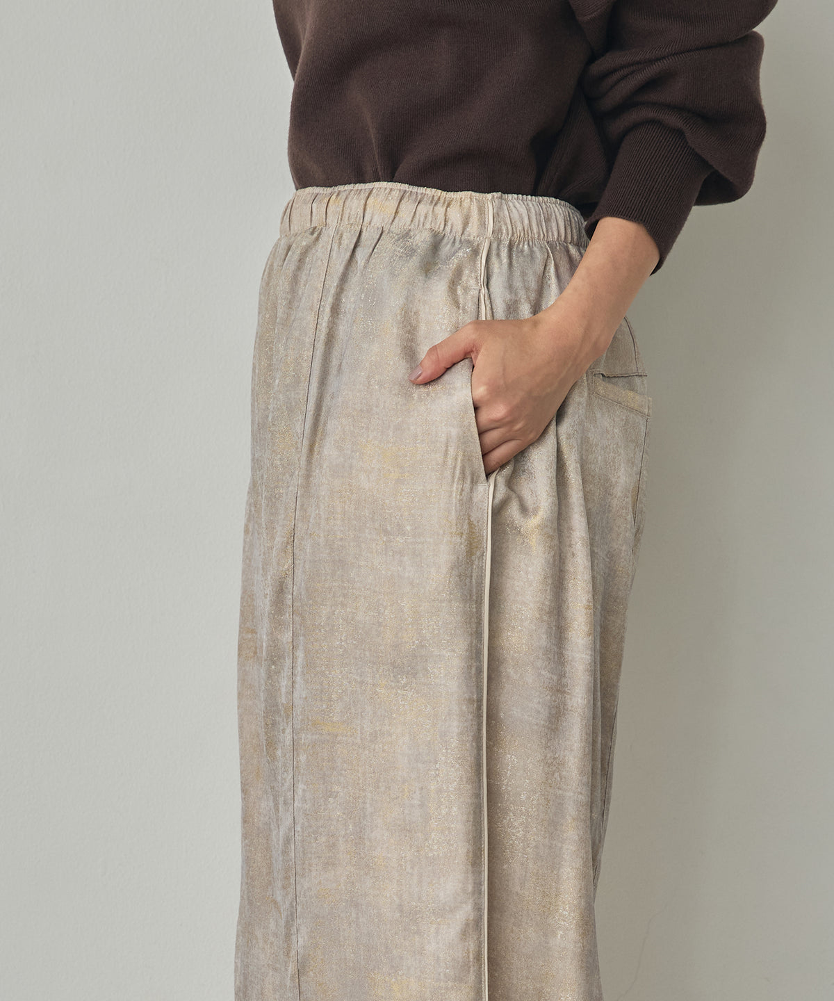 SHINY JACQUARD EASY PANTS