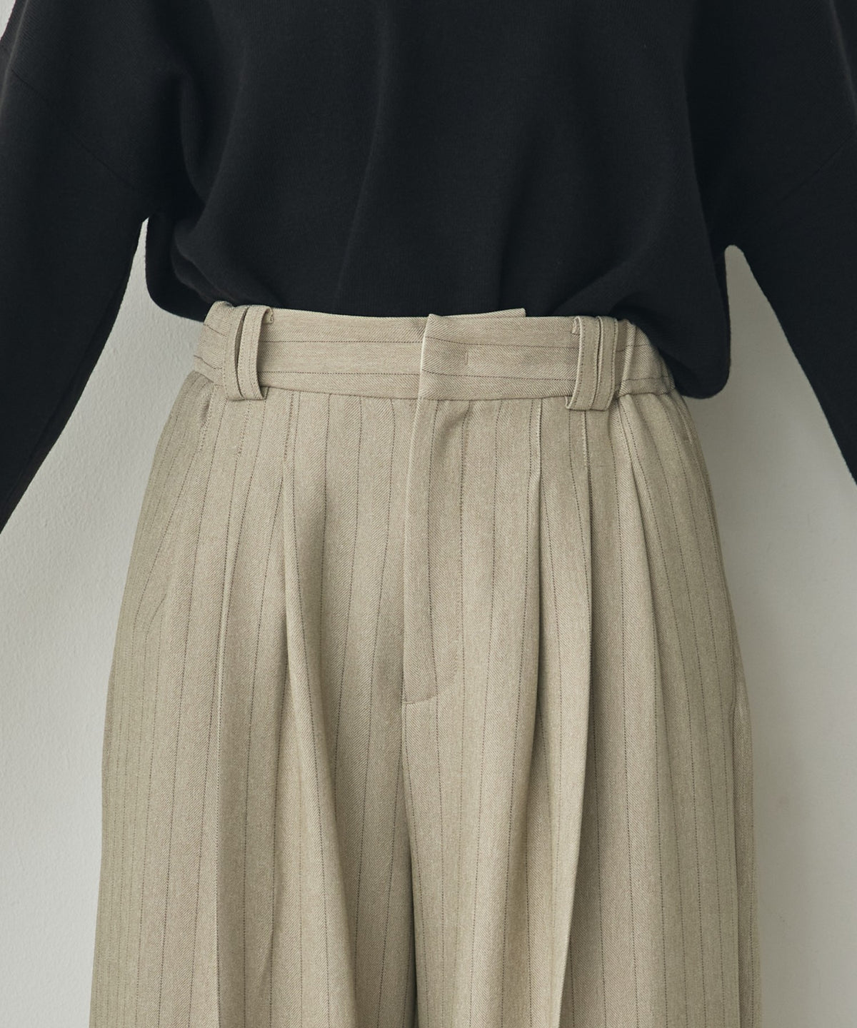 PLEATED PANTS