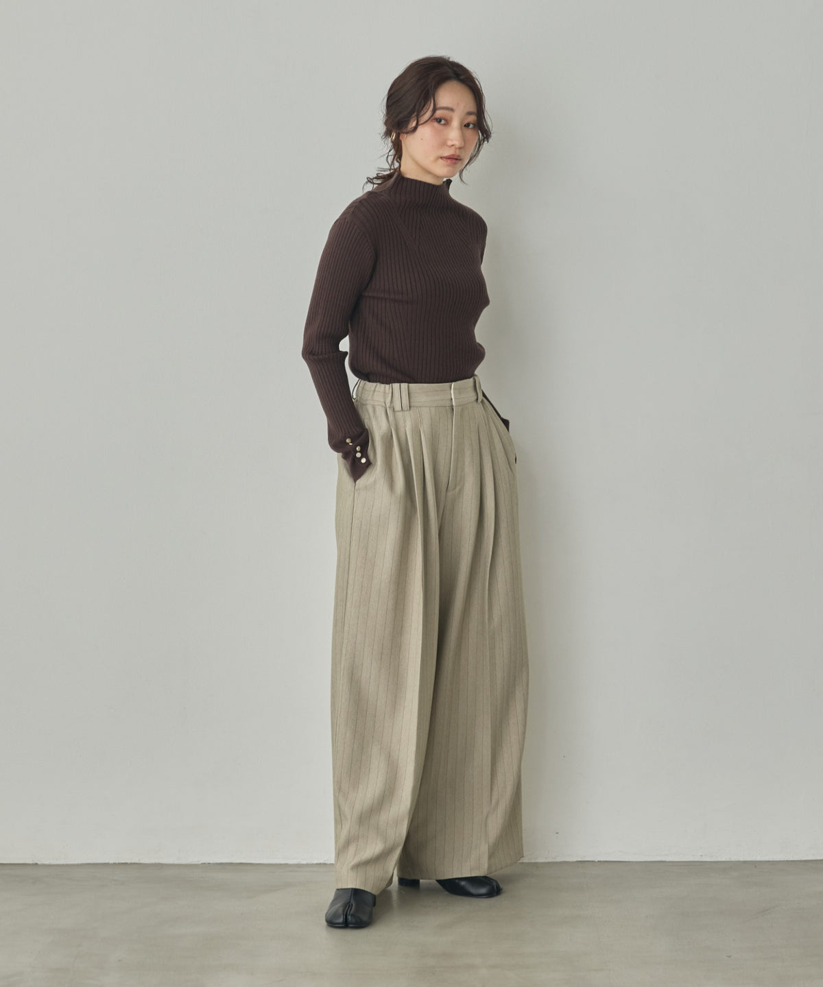PLEATED PANTS