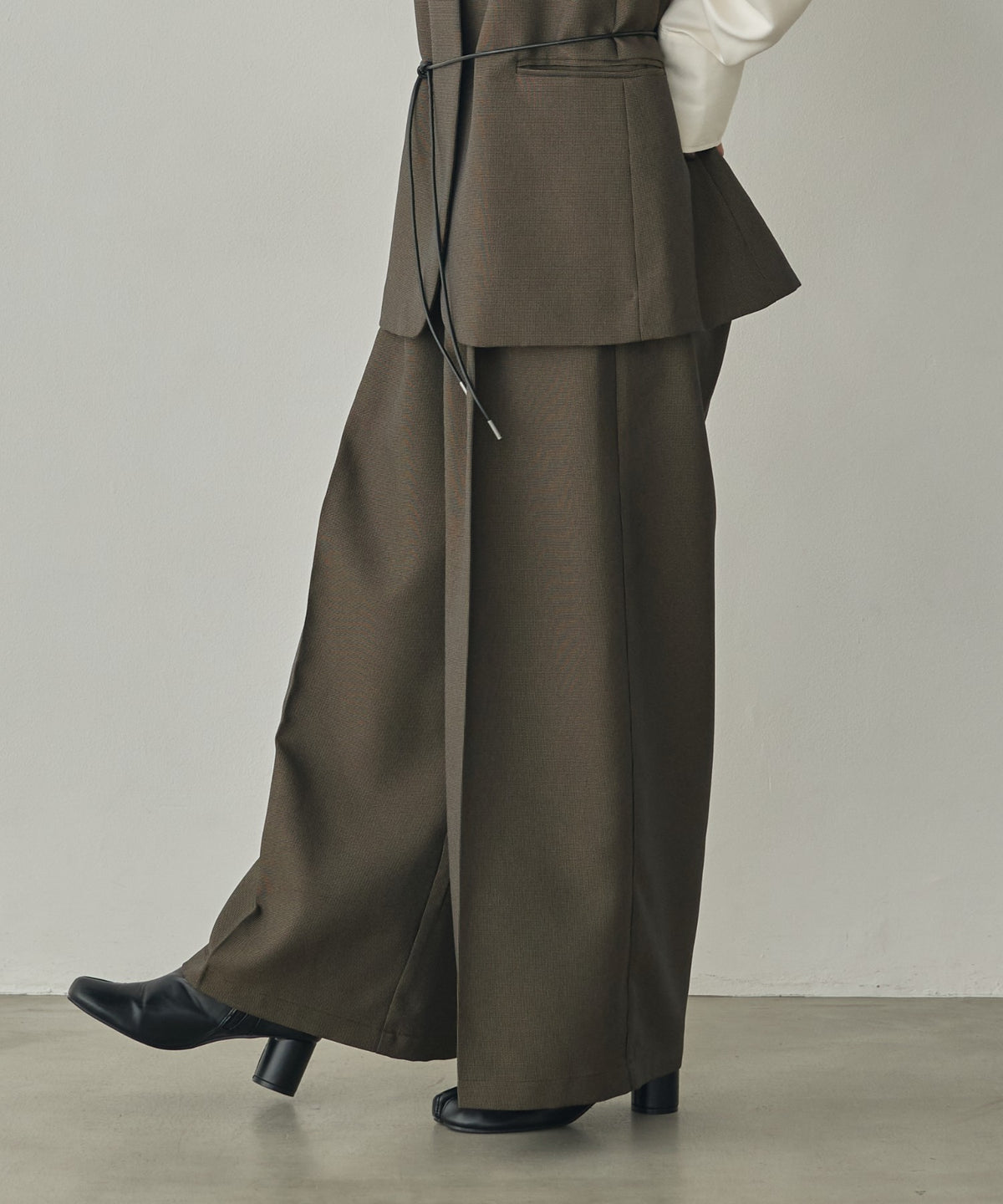 PLEATED PANTS