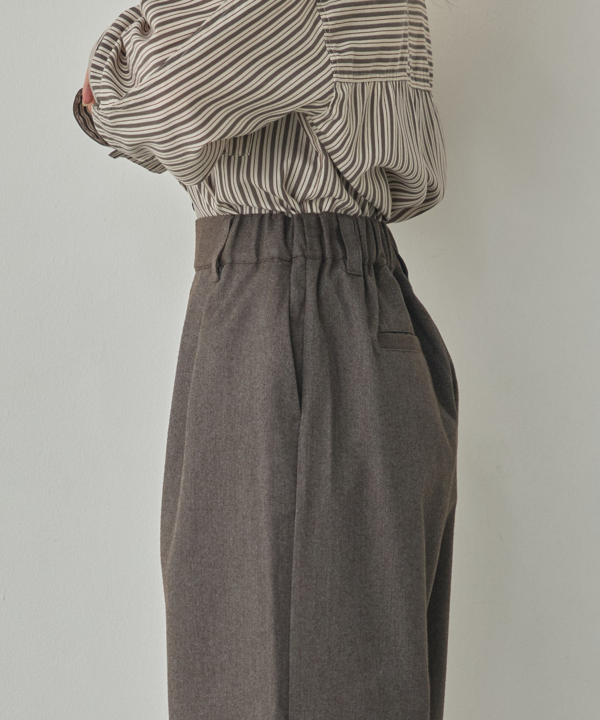 WIDE-LEG WITH LACE HEM PANTS