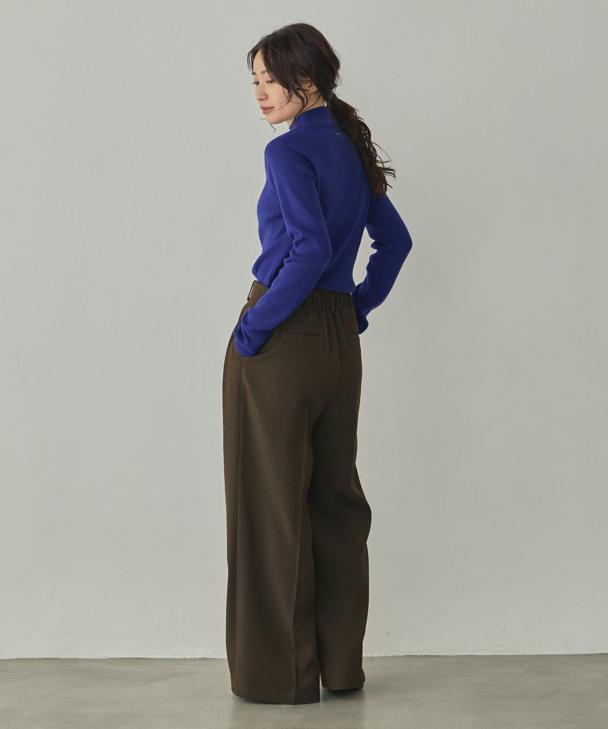 POLY-TWILL TUCK PANTS