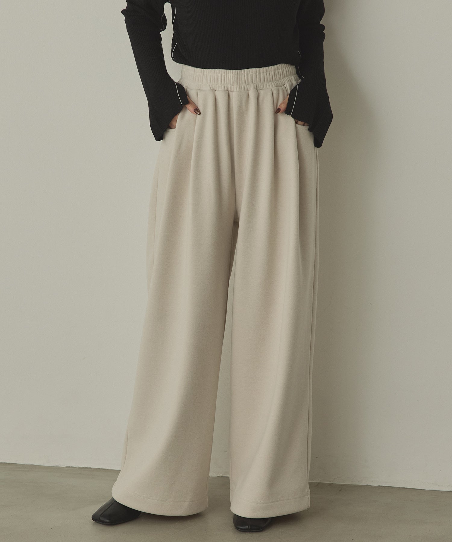 ベロアボンディング スウェットワイドパンツ