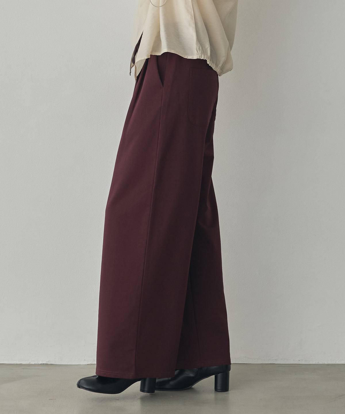 FLEECE-LINED EASY SWEATPANTS