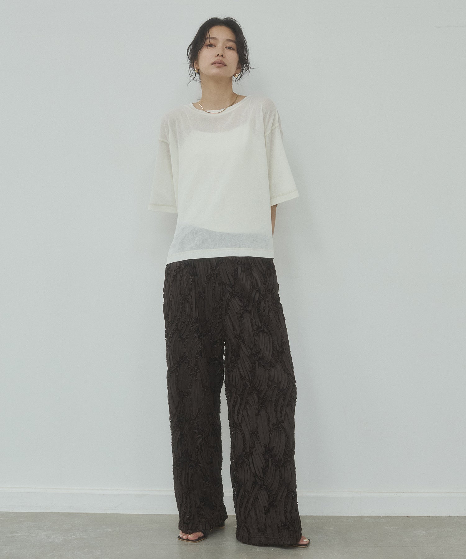 MOTIF LACE STRAIGHT-LEG PANTS