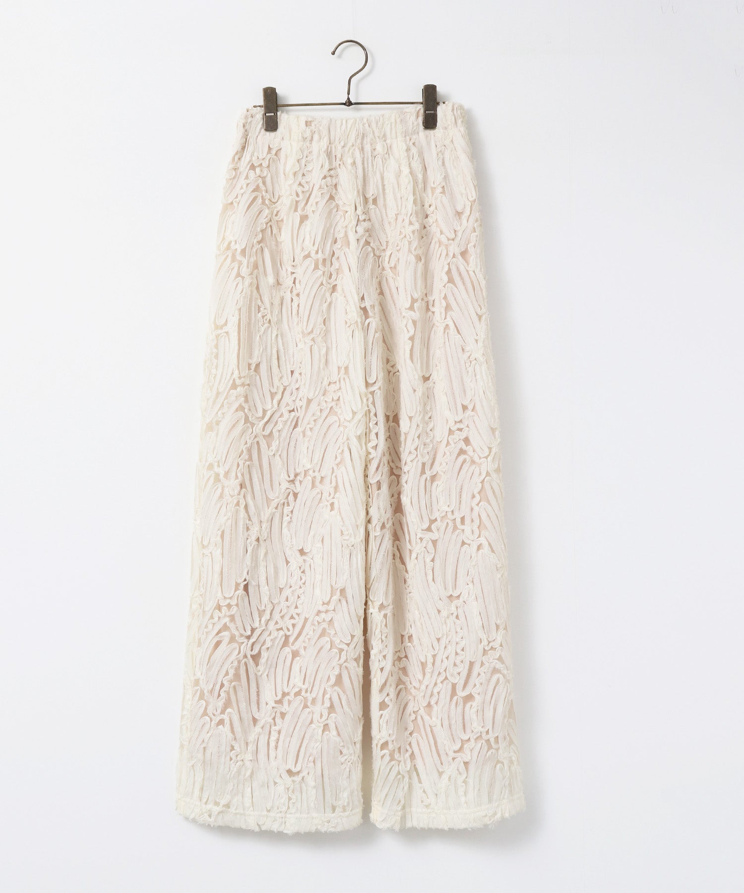 MOTIF LACE STRAIGHT-LEG PANTS