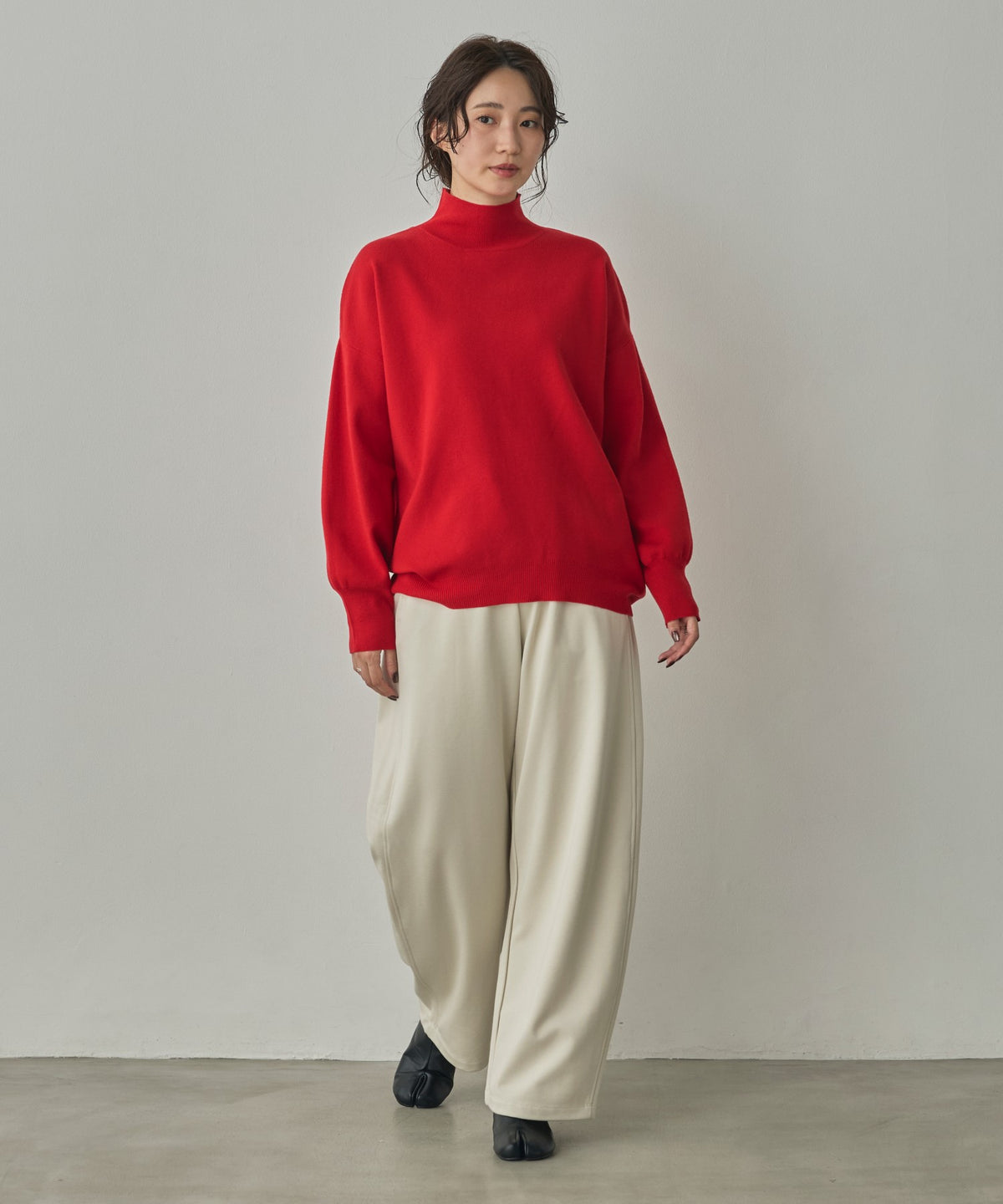 THICK FLEECE-LINED CURVED-LEG PANTS