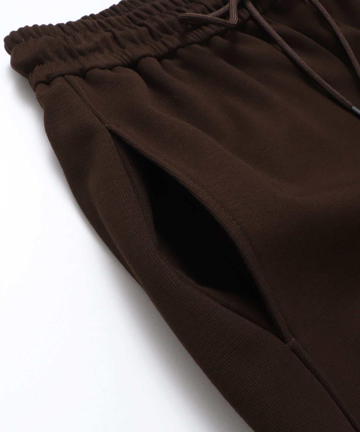 THICK FLEECE-LINED CURVED-LEG PANTS