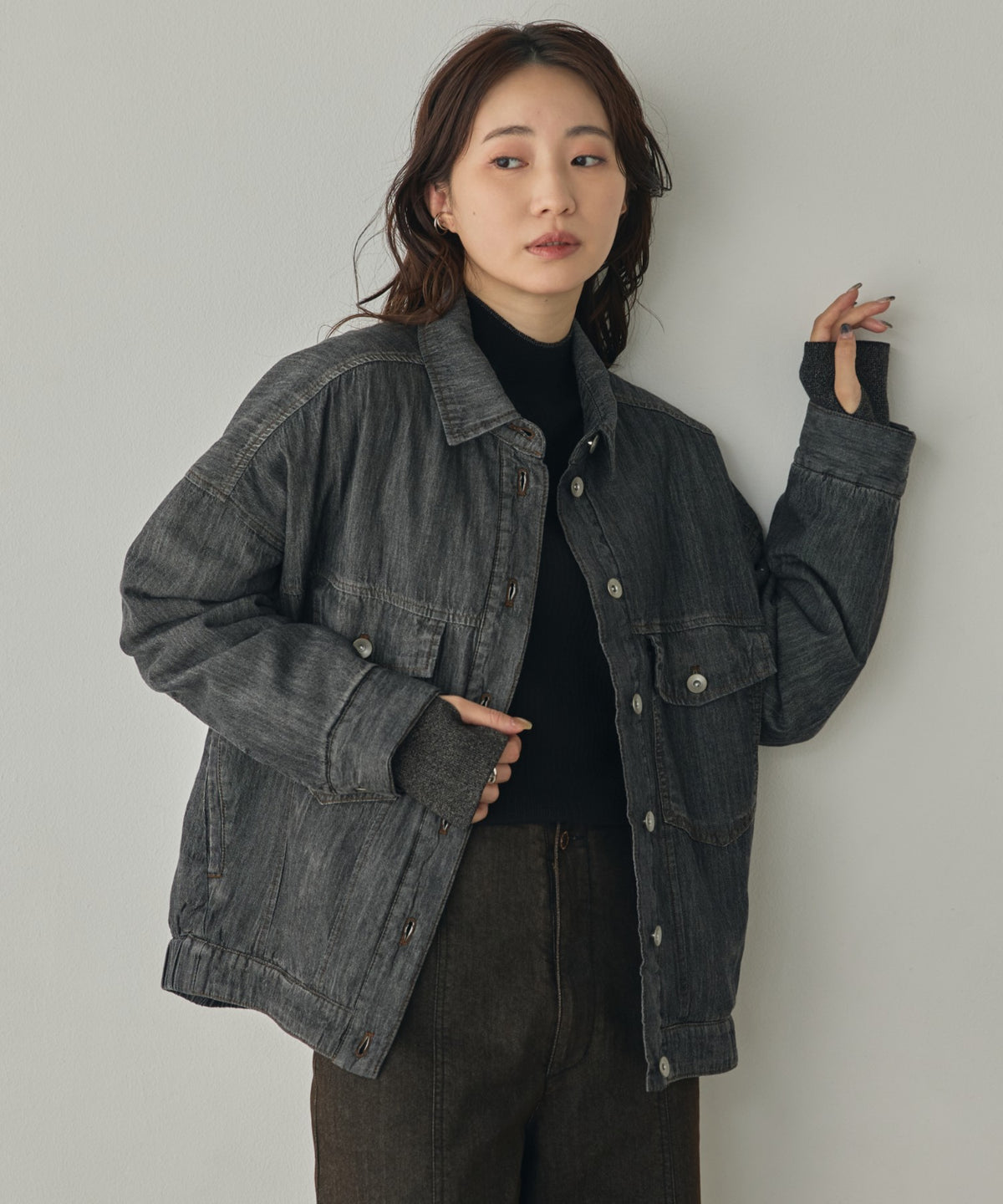 LIGHTWEIGHT LIGHTLY PADDED DENIM JACKET