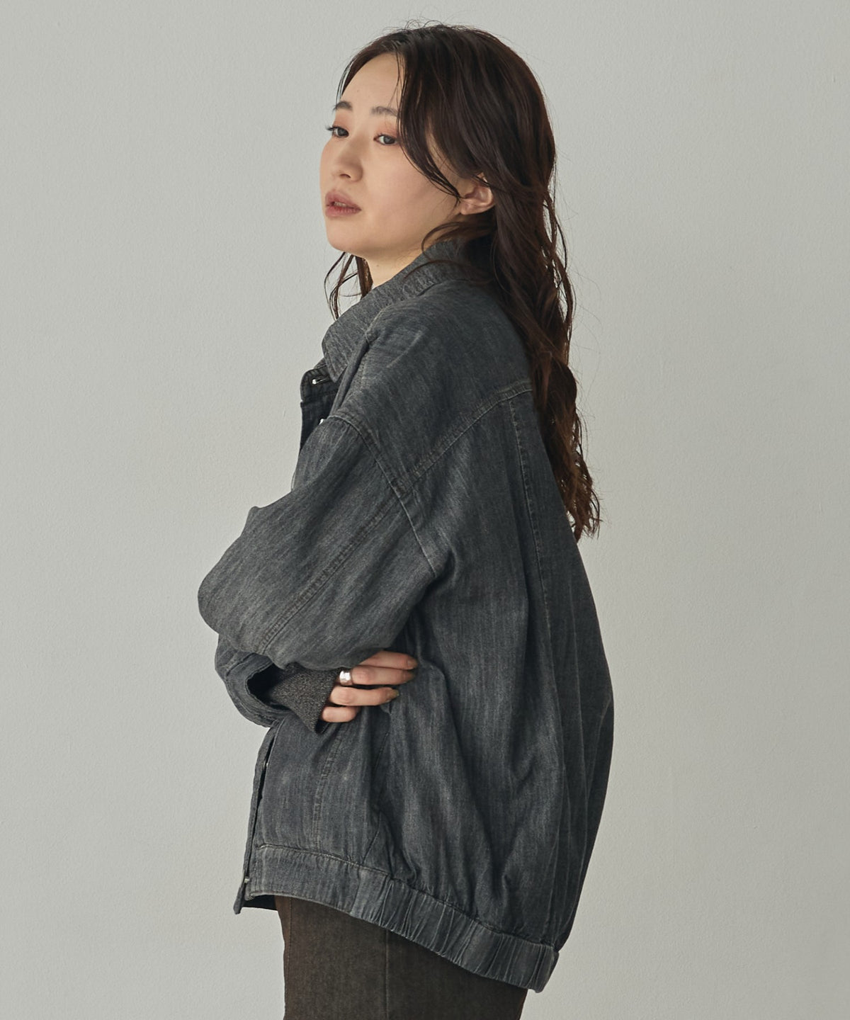 LIGHTWEIGHT LIGHTLY PADDED DENIM JACKET