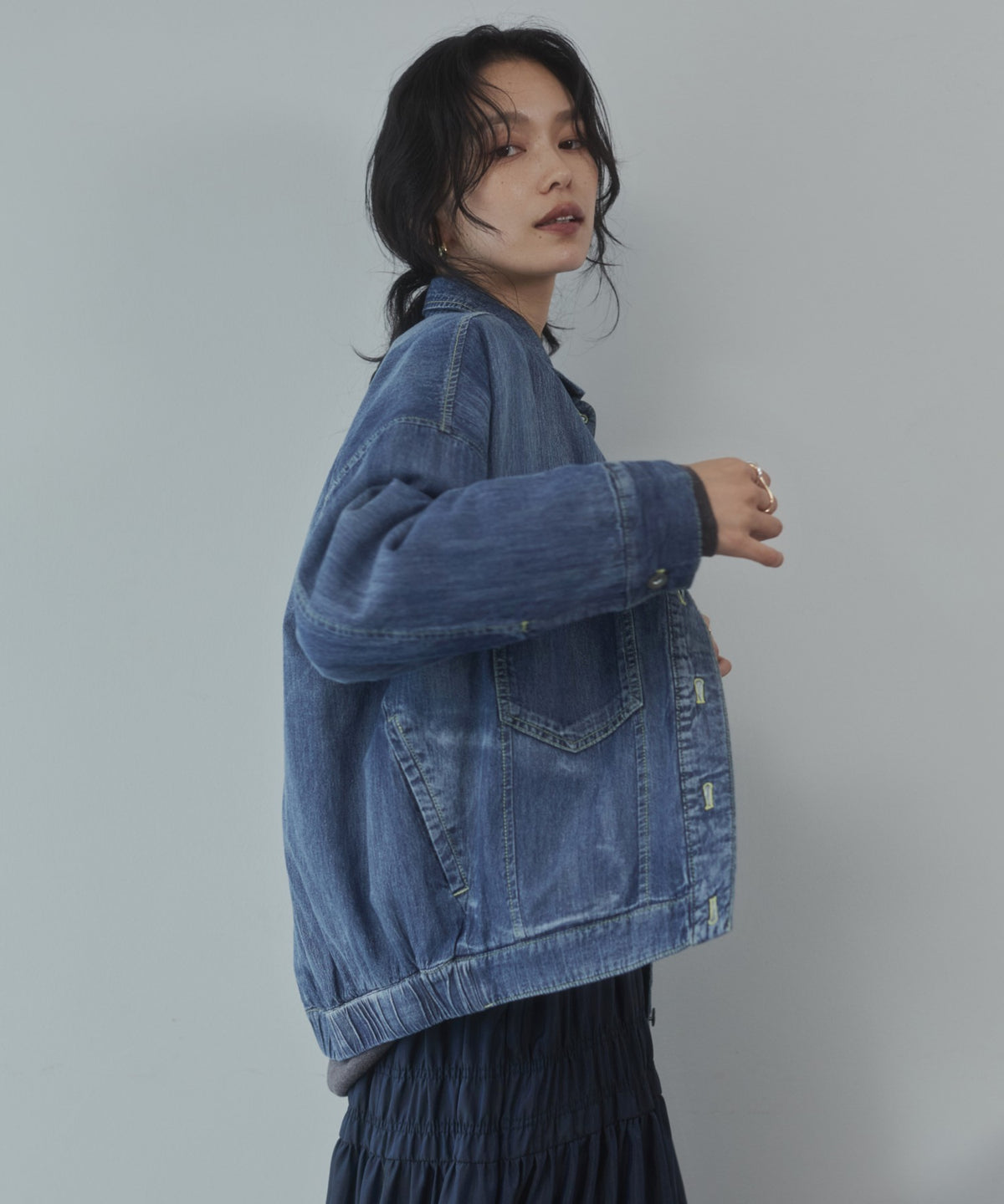 LIGHTWEIGHT LIGHTLY PADDED DENIM JACKET