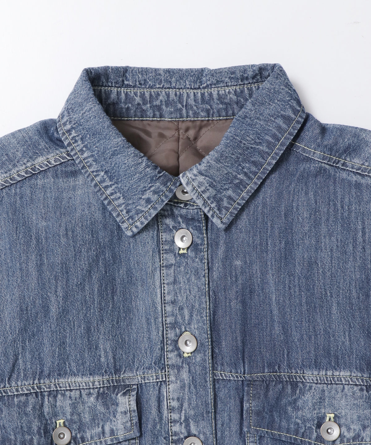 LIGHTWEIGHT LIGHTLY PADDED DENIM JACKET