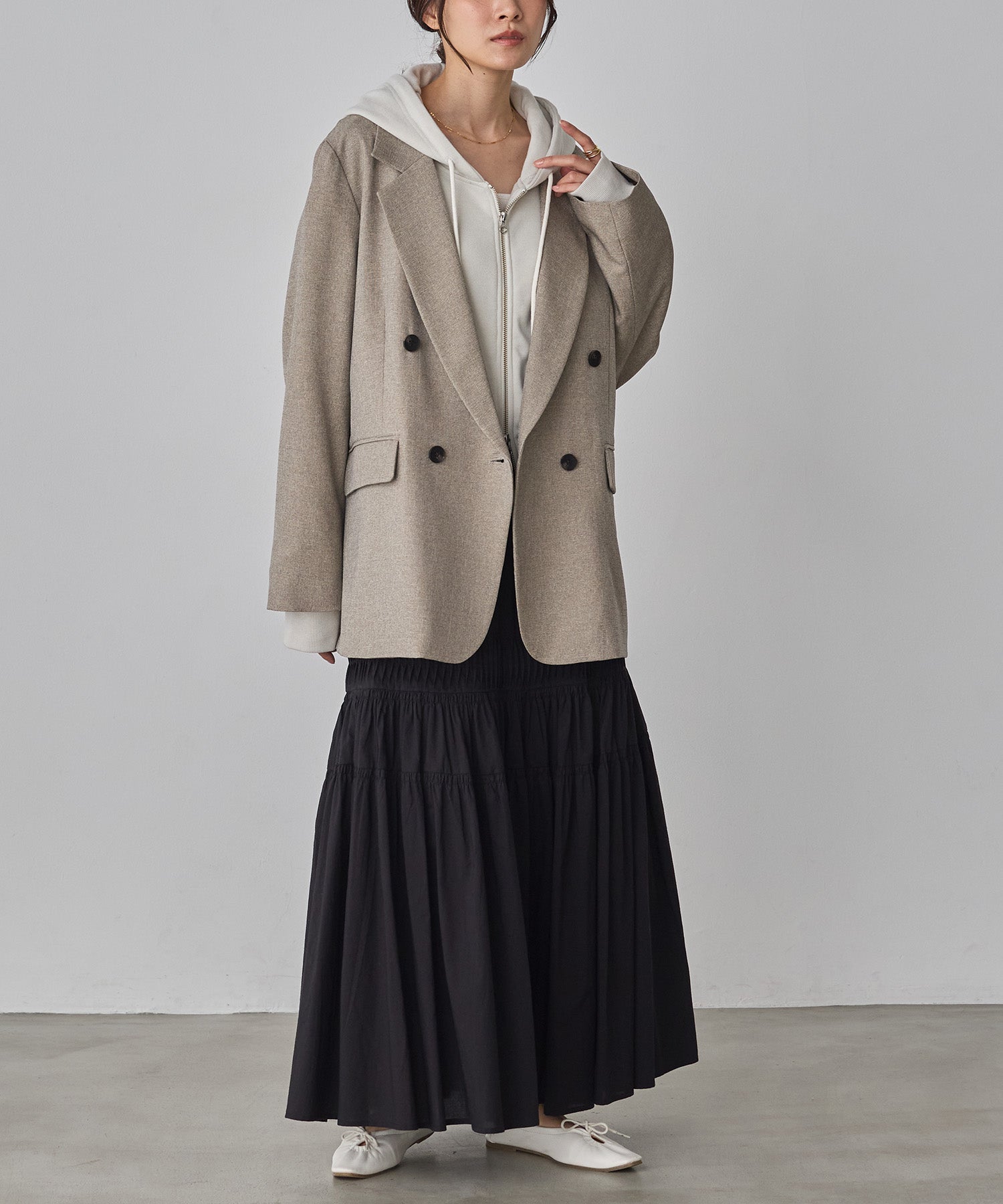 model : H162 着用サイズ : FREE