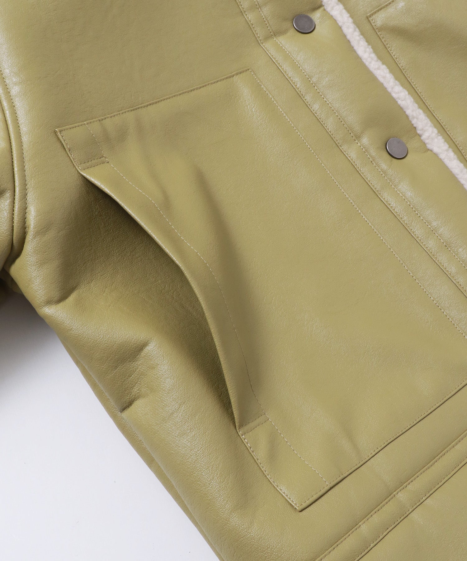 フェイクレザー×ボア ブルゾン