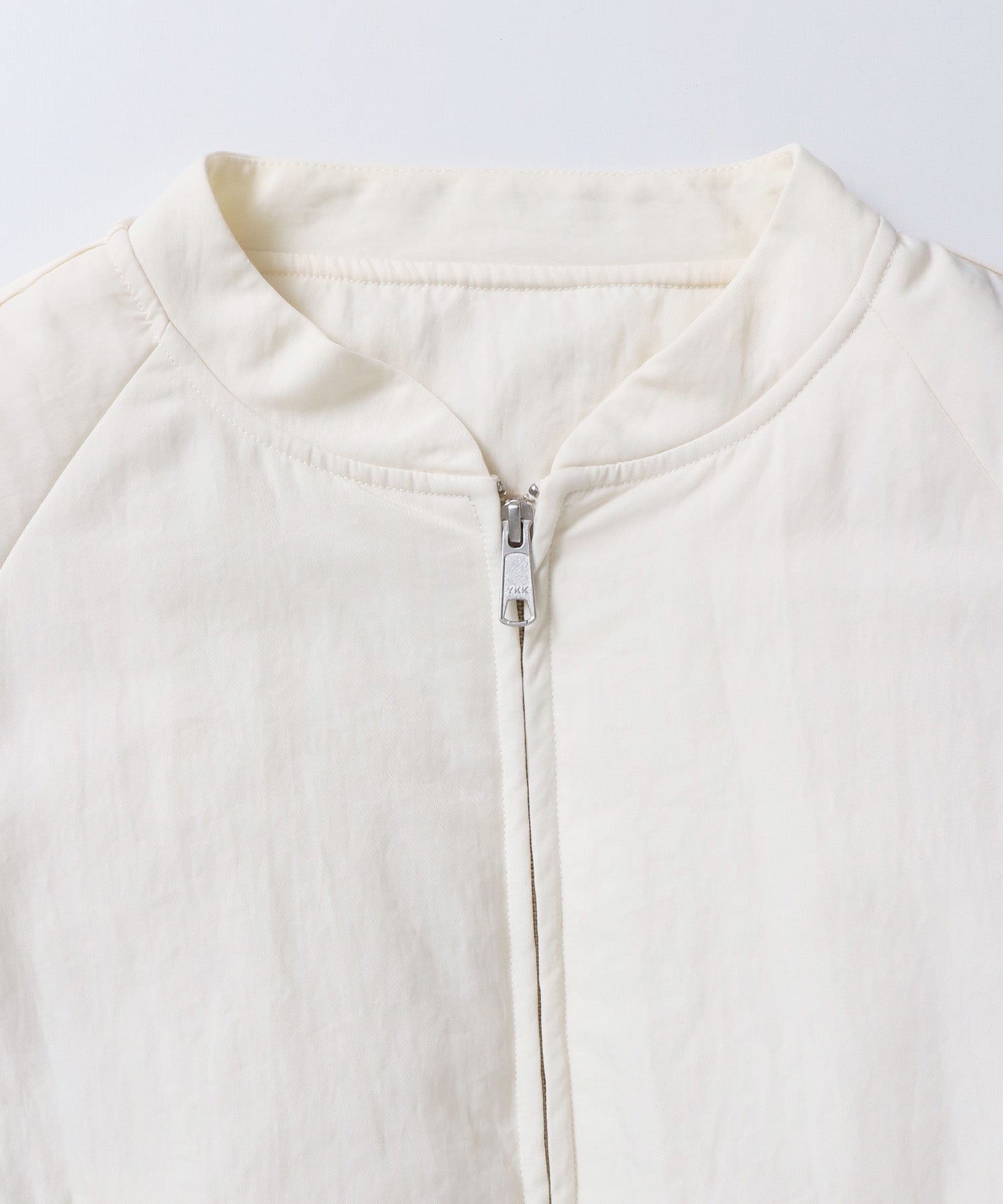 ナイロンツイル バルーンブルゾン