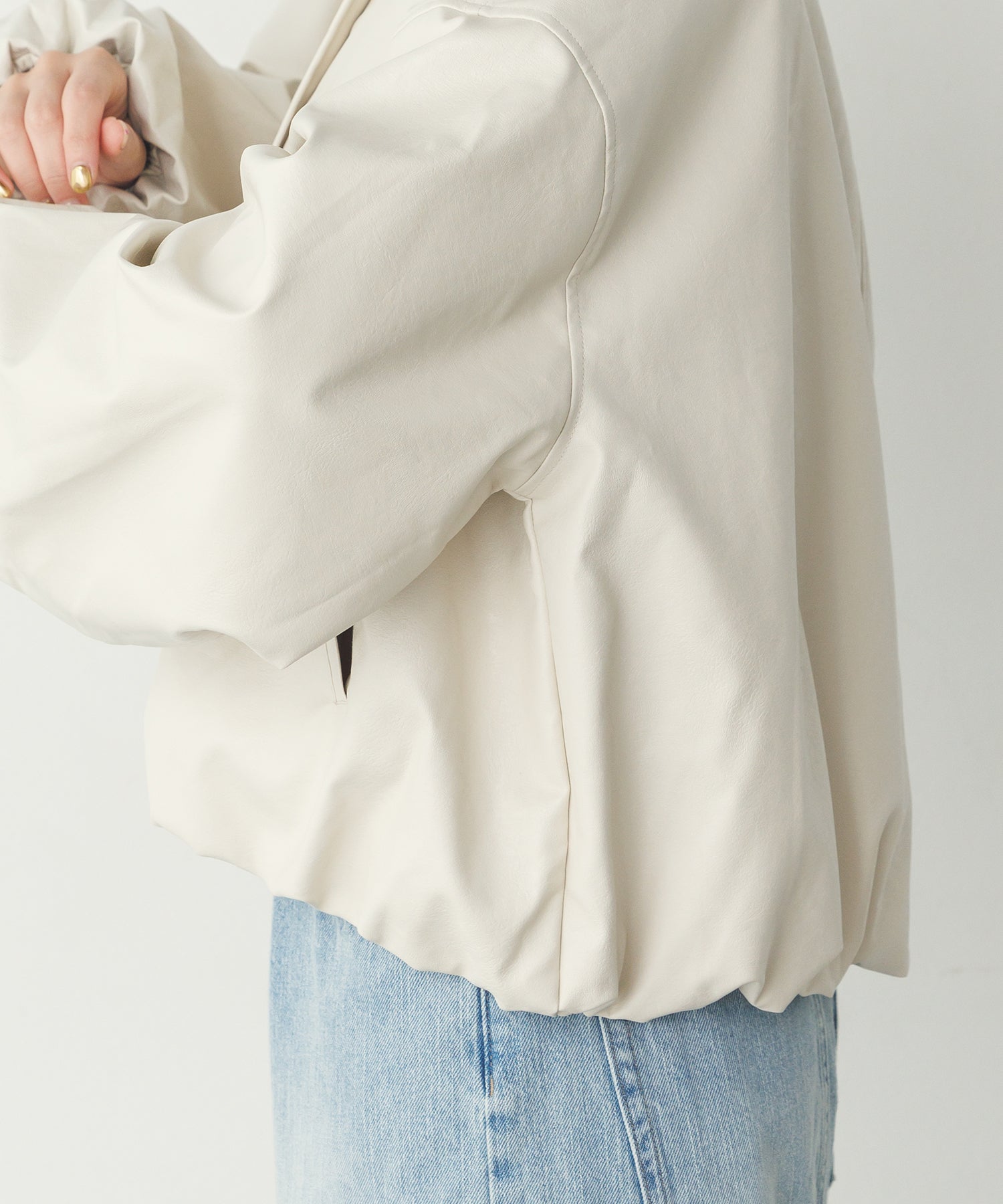 フェイクレザー バルーンブルゾン