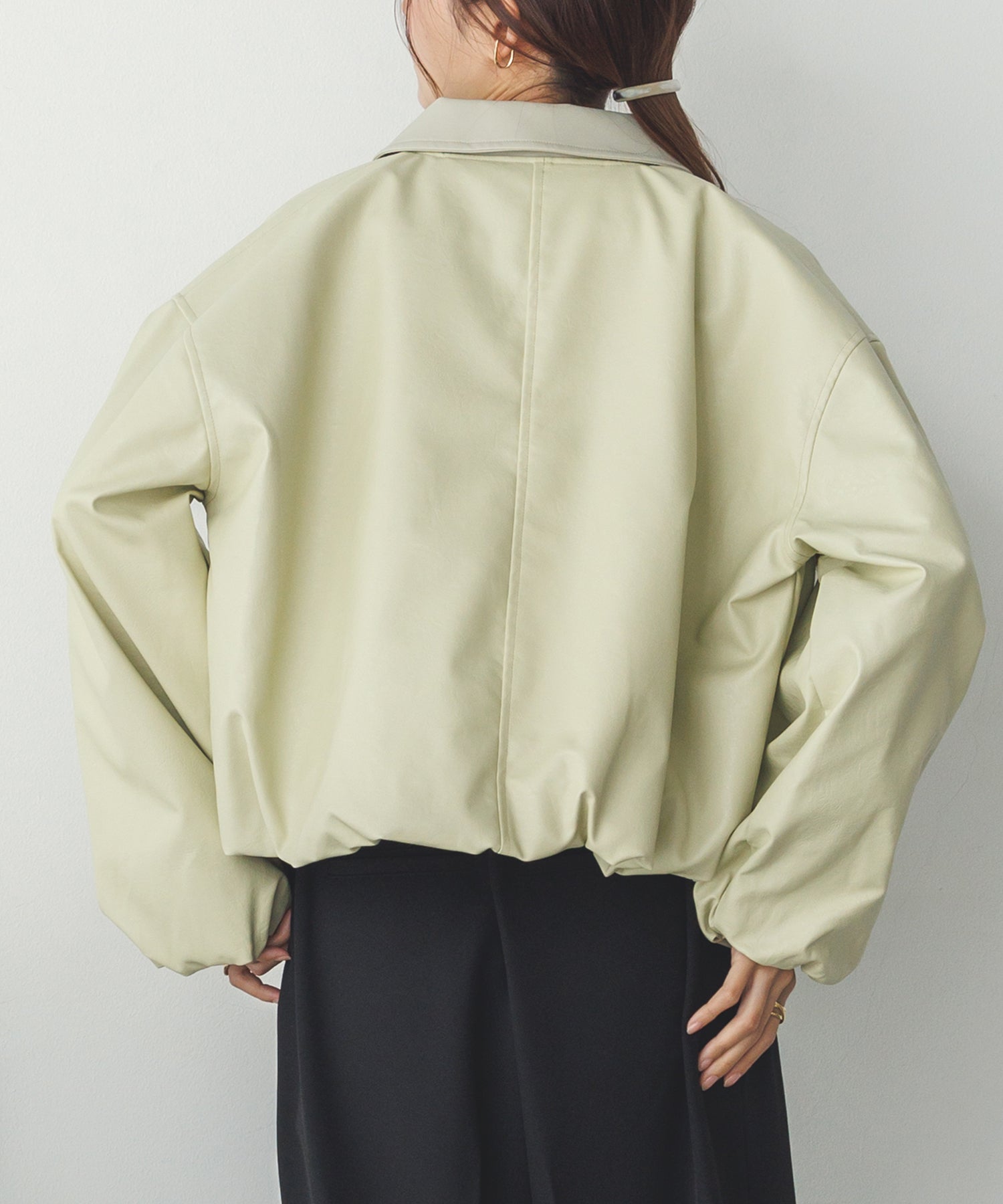 フェイクレザー バルーンブルゾン