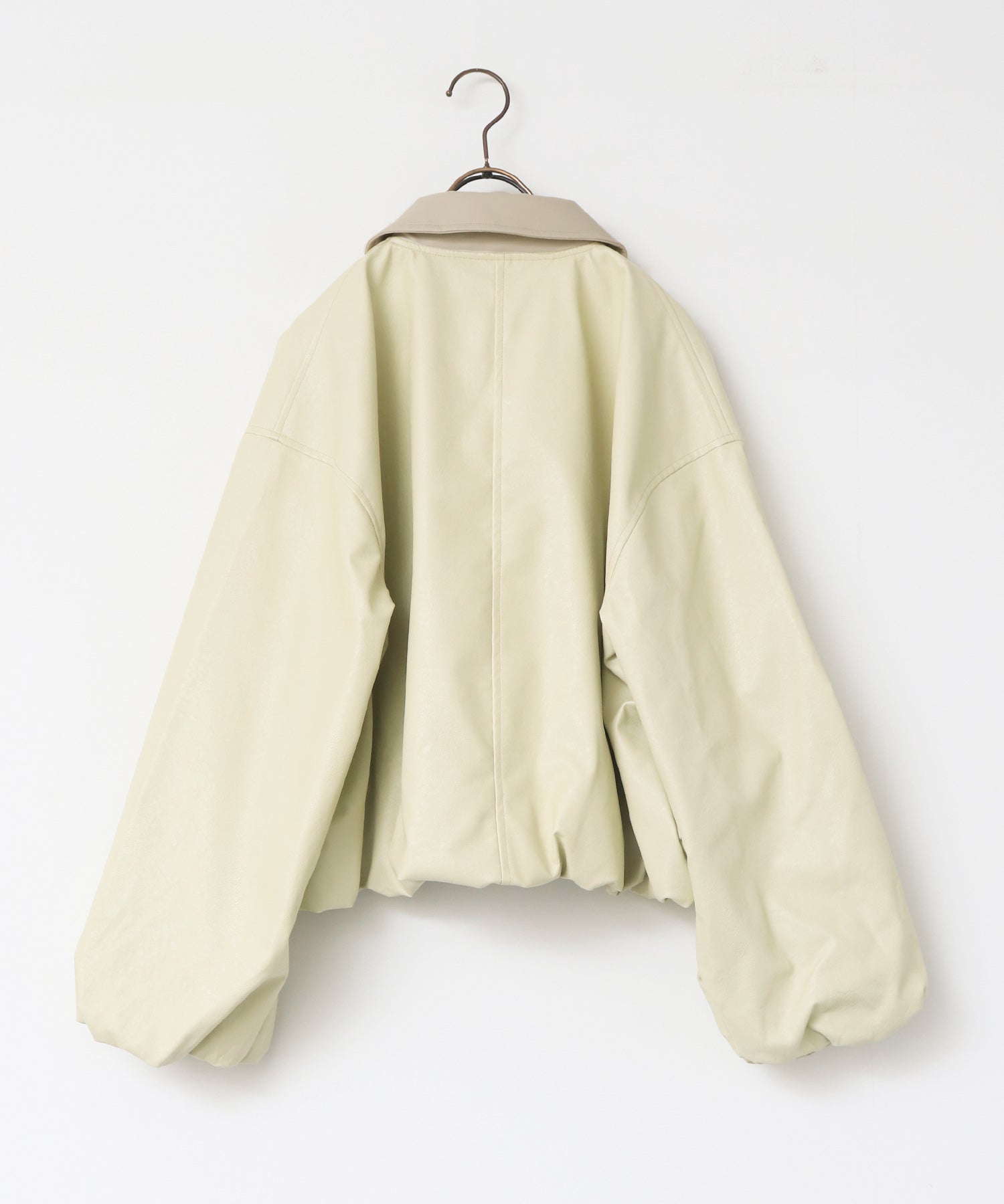 フェイクレザー バルーンブルゾン