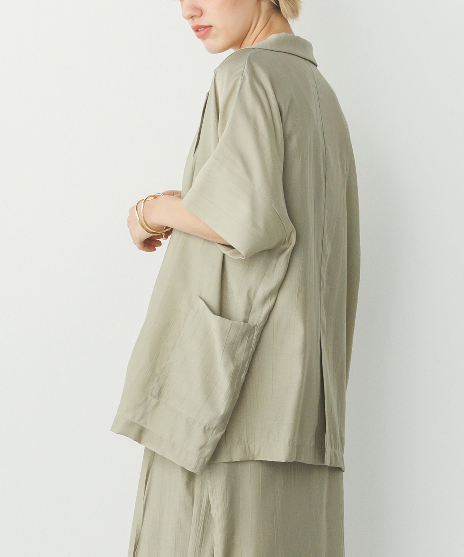 ワッシャーサテン シャツジャケット