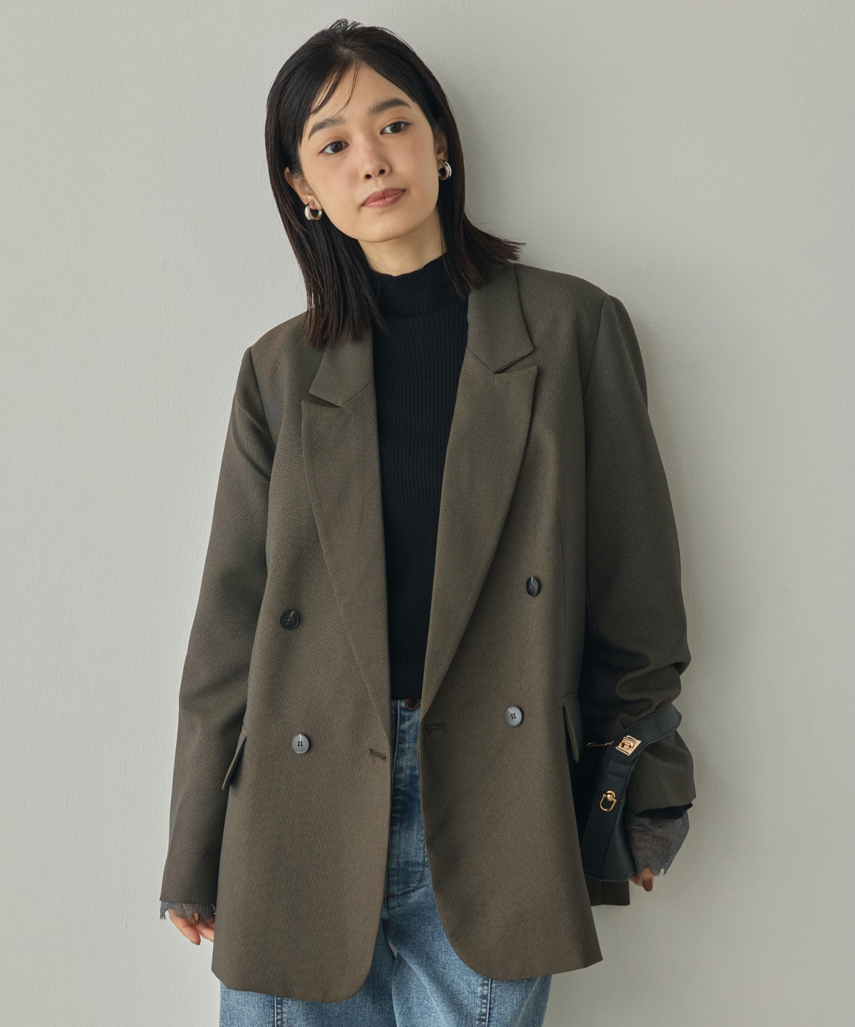 DOUBLE-BREASTED JACKET