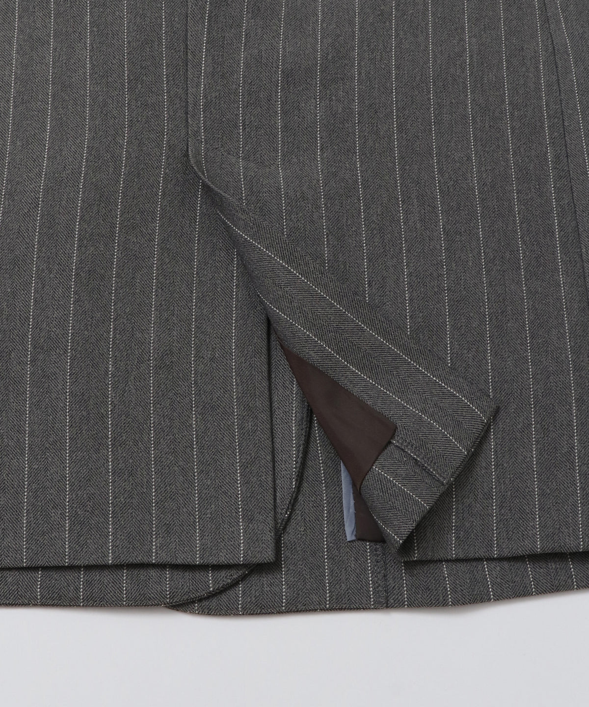 DOUBLE-BREASTED JACKET
