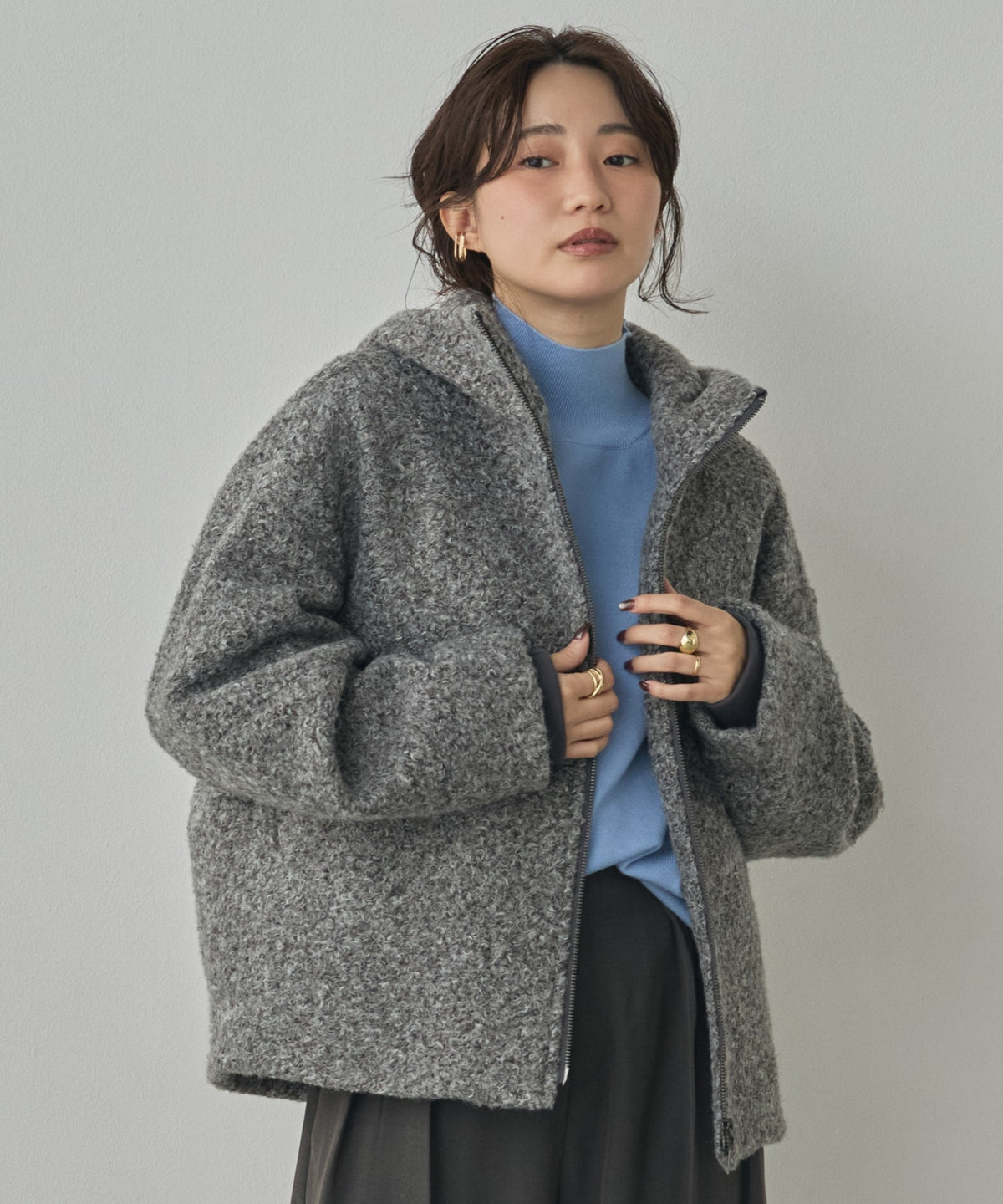 CURLY BOUCLÉ HOODED SHORT JACKET