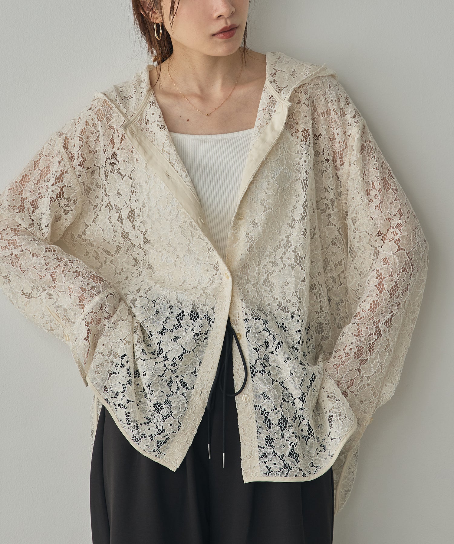 MESH-PATTERNED LACE HOODED CARDIGAN