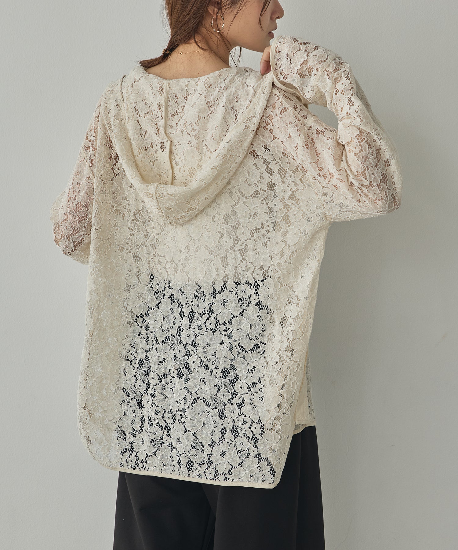 MESH-PATTERNED LACE HOODED CARDIGAN