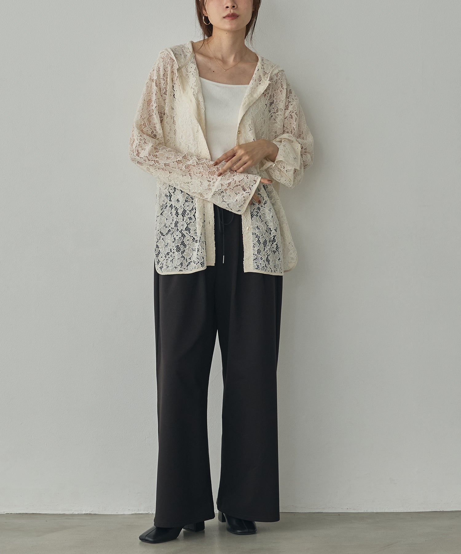 MESH-PATTERNED LACE HOODED CARDIGAN