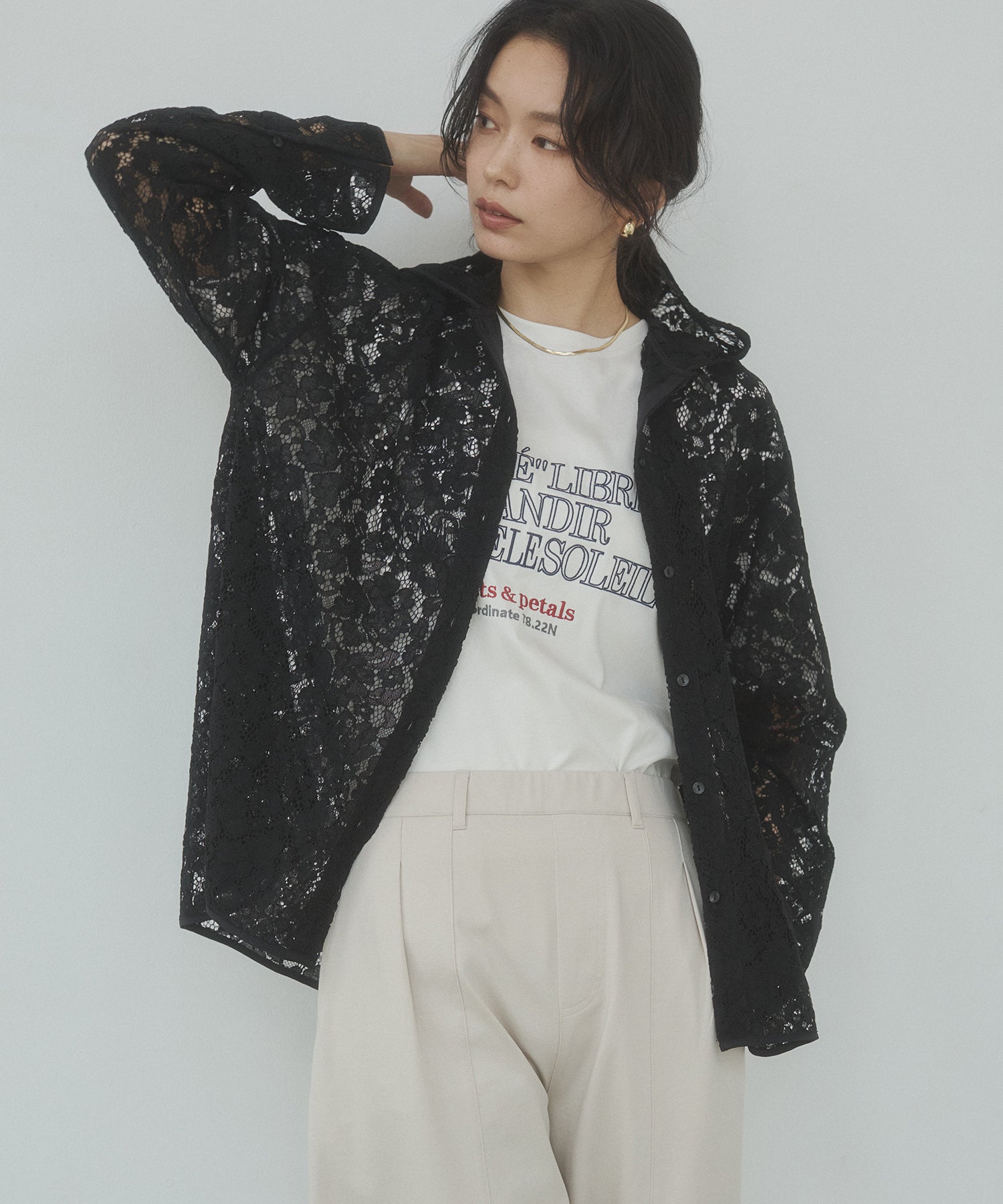 MESH-PATTERNED LACE HOODED CARDIGAN