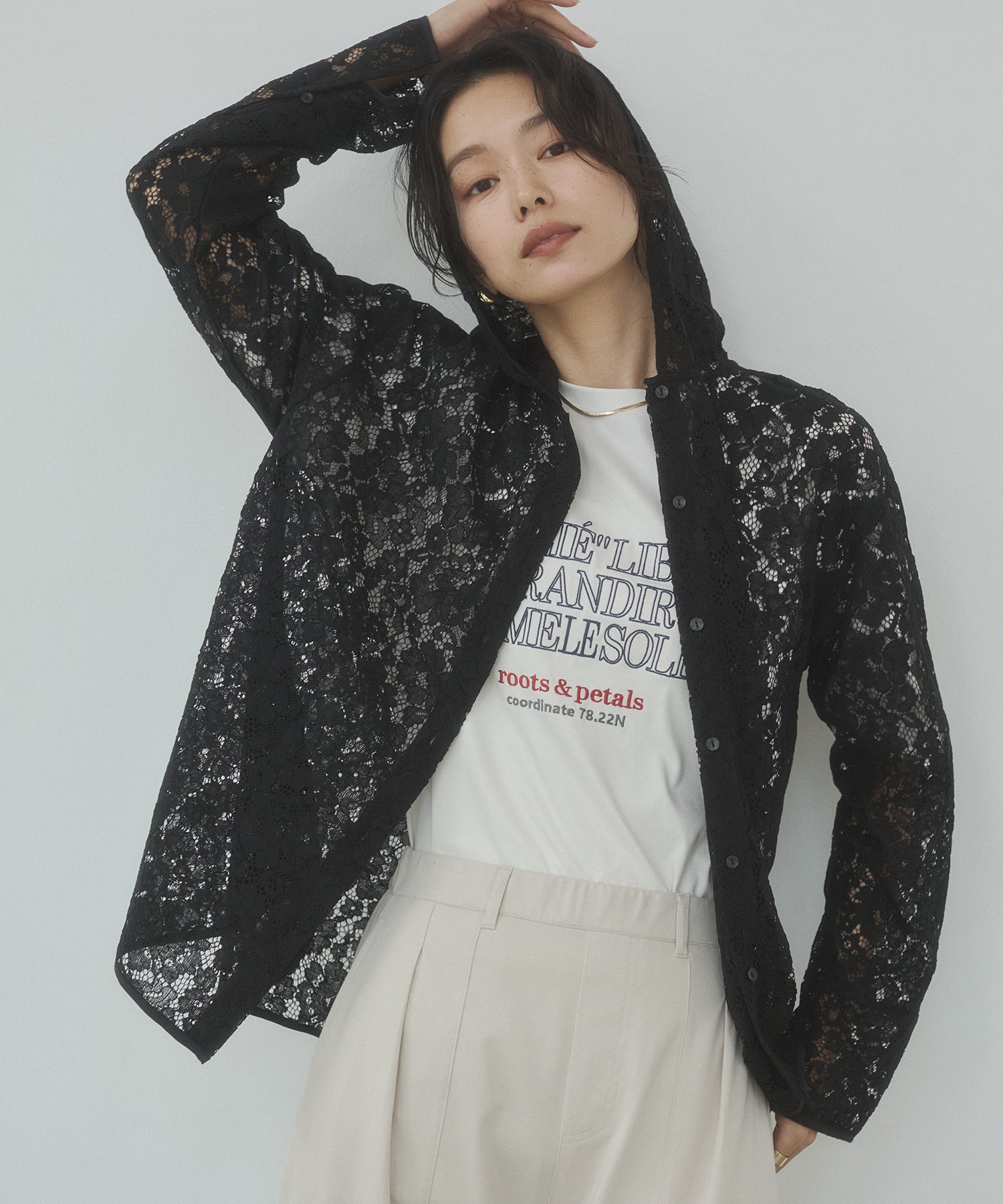 MESH-PATTERNED LACE HOODED CARDIGAN