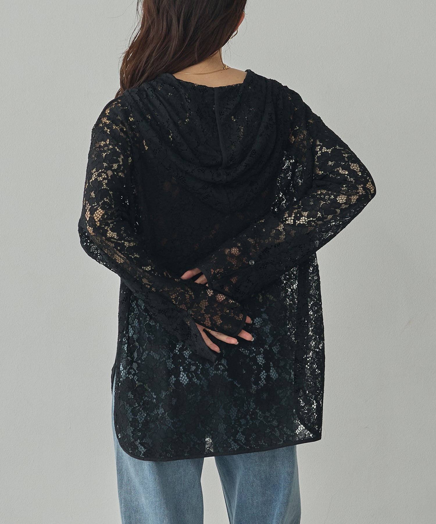 MESH-PATTERNED LACE HOODED CARDIGAN