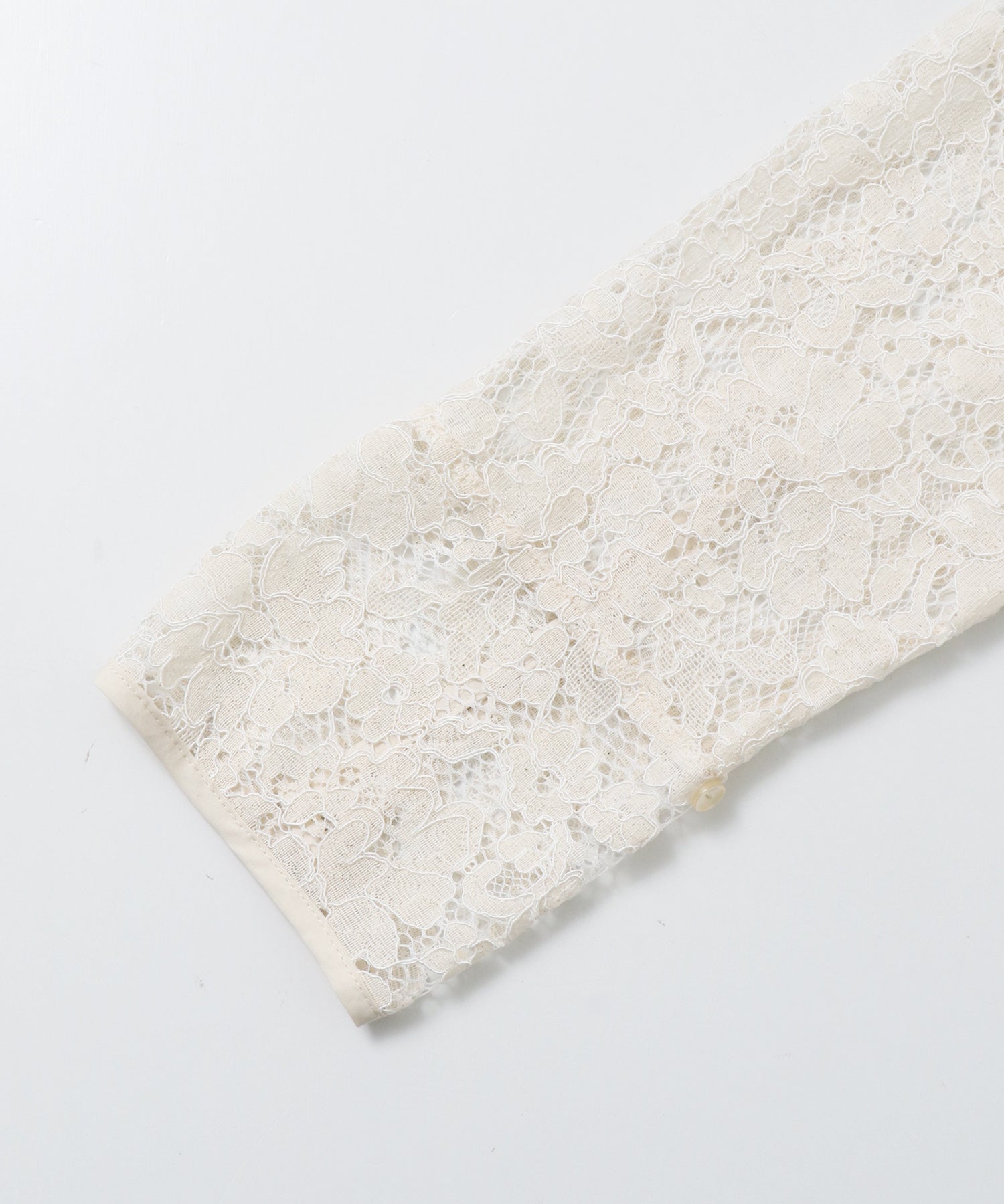 MESH-PATTERNED LACE HOODED CARDIGAN