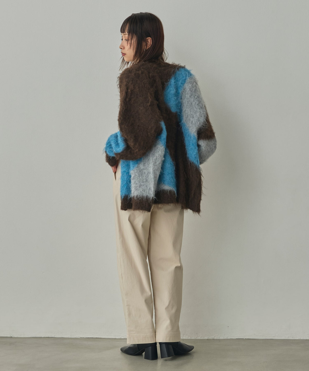 NUANCE-PATTERNED BLOCK KNIT CARDIGAN