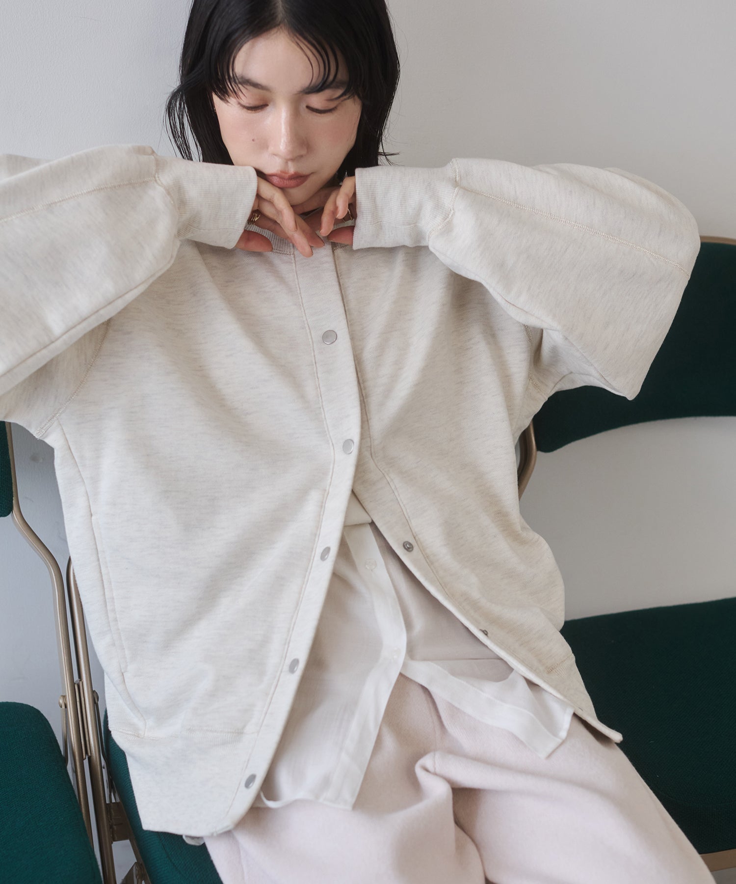 ラメステッチ クルーネックカーディガン