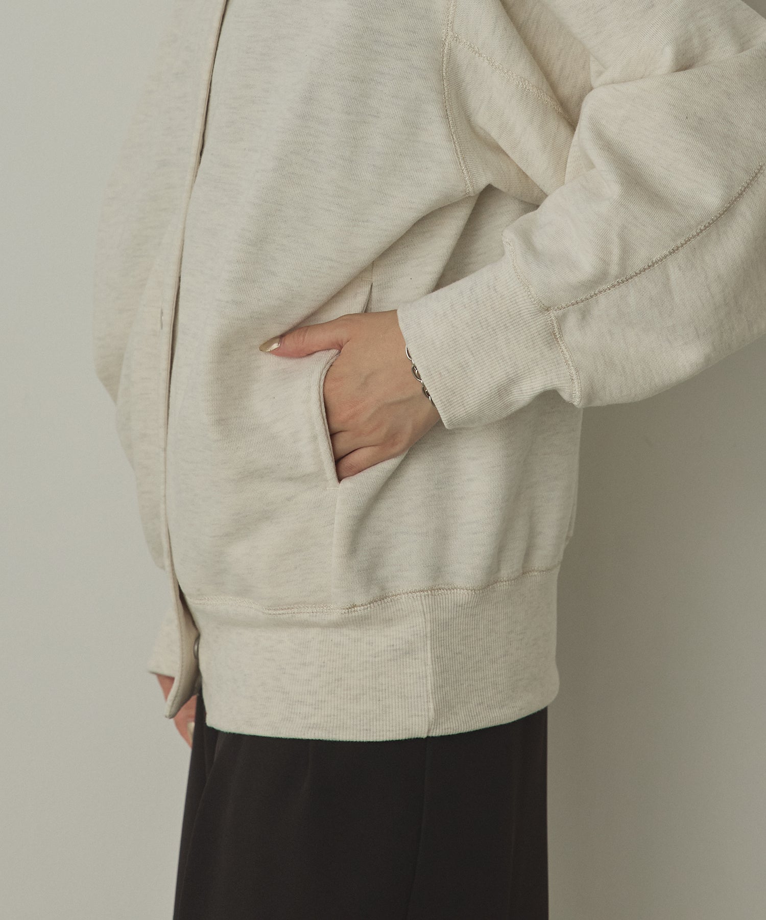 ラメステッチ クルーネックカーディガン