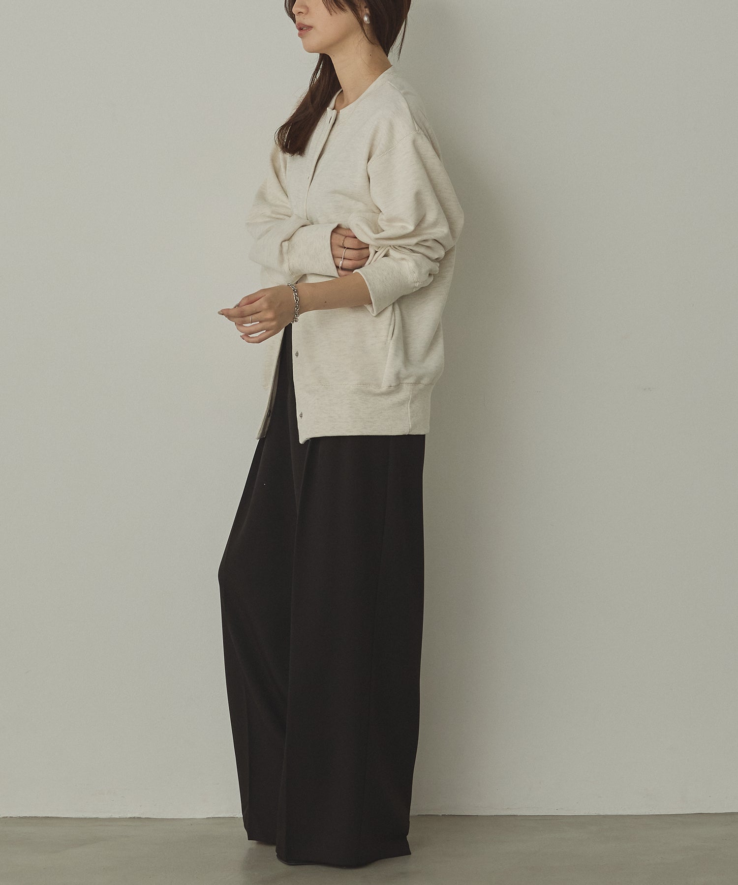 ラメステッチ クルーネックカーディガン