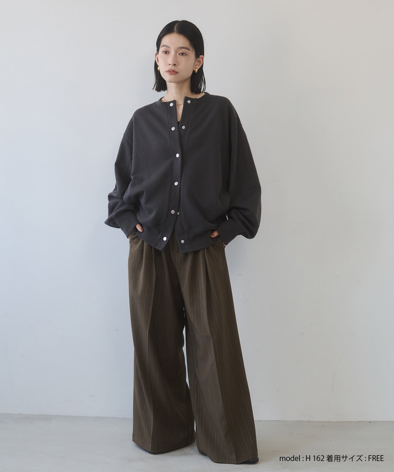 ラメステッチ クルーネックカーディガン