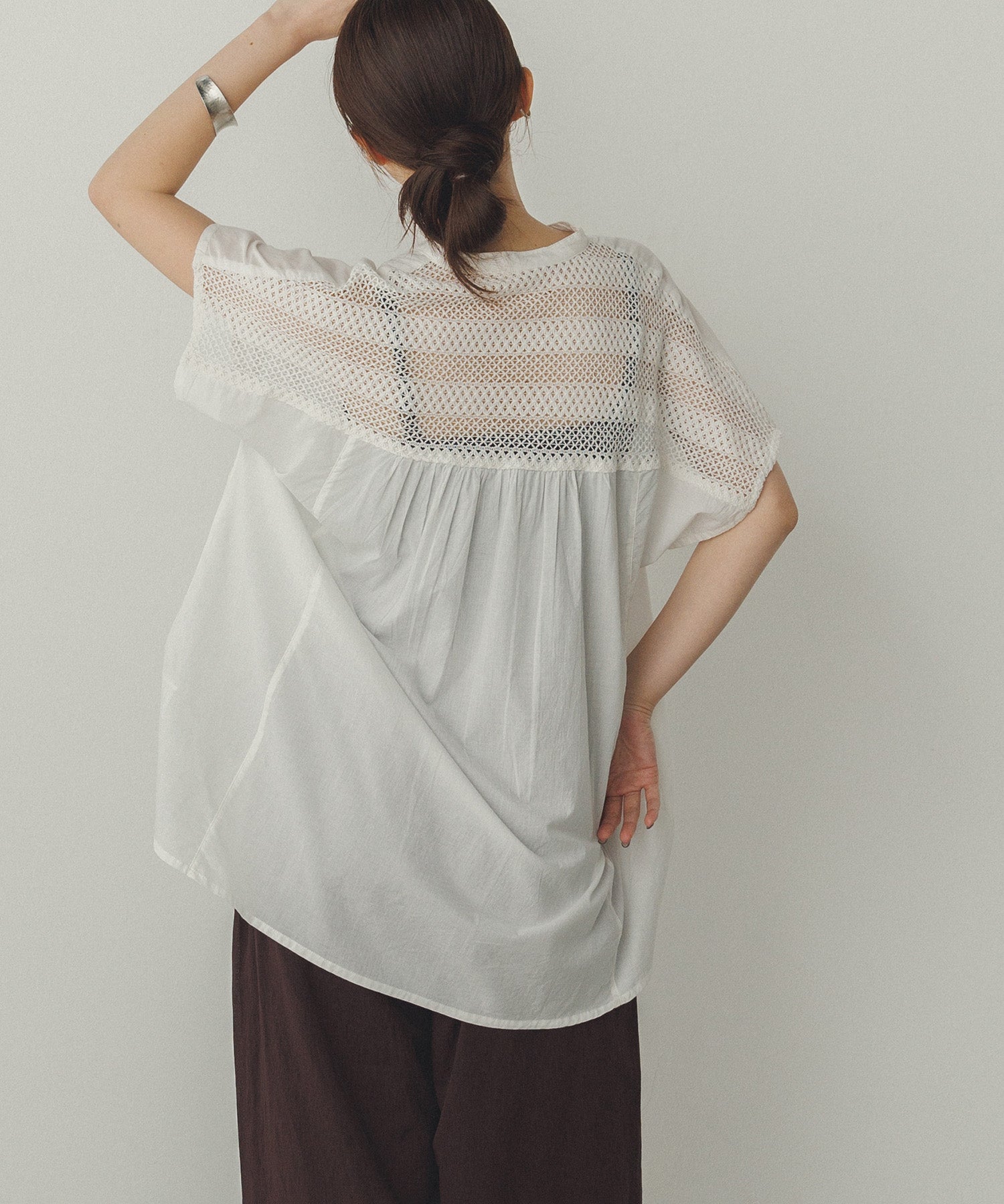 ピンタック レースシャツ