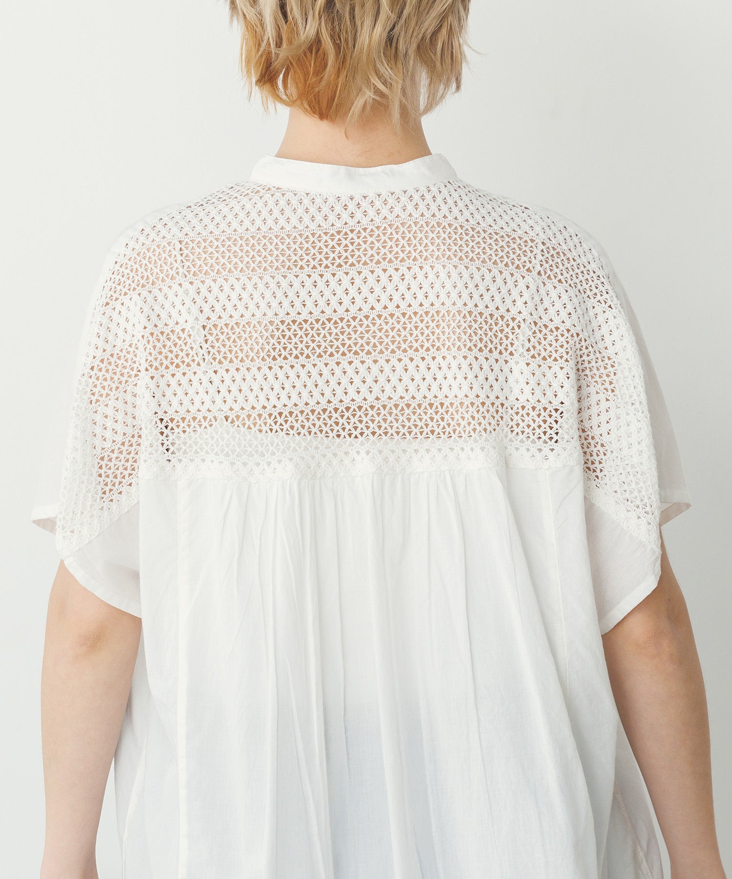 ピンタック レースシャツ