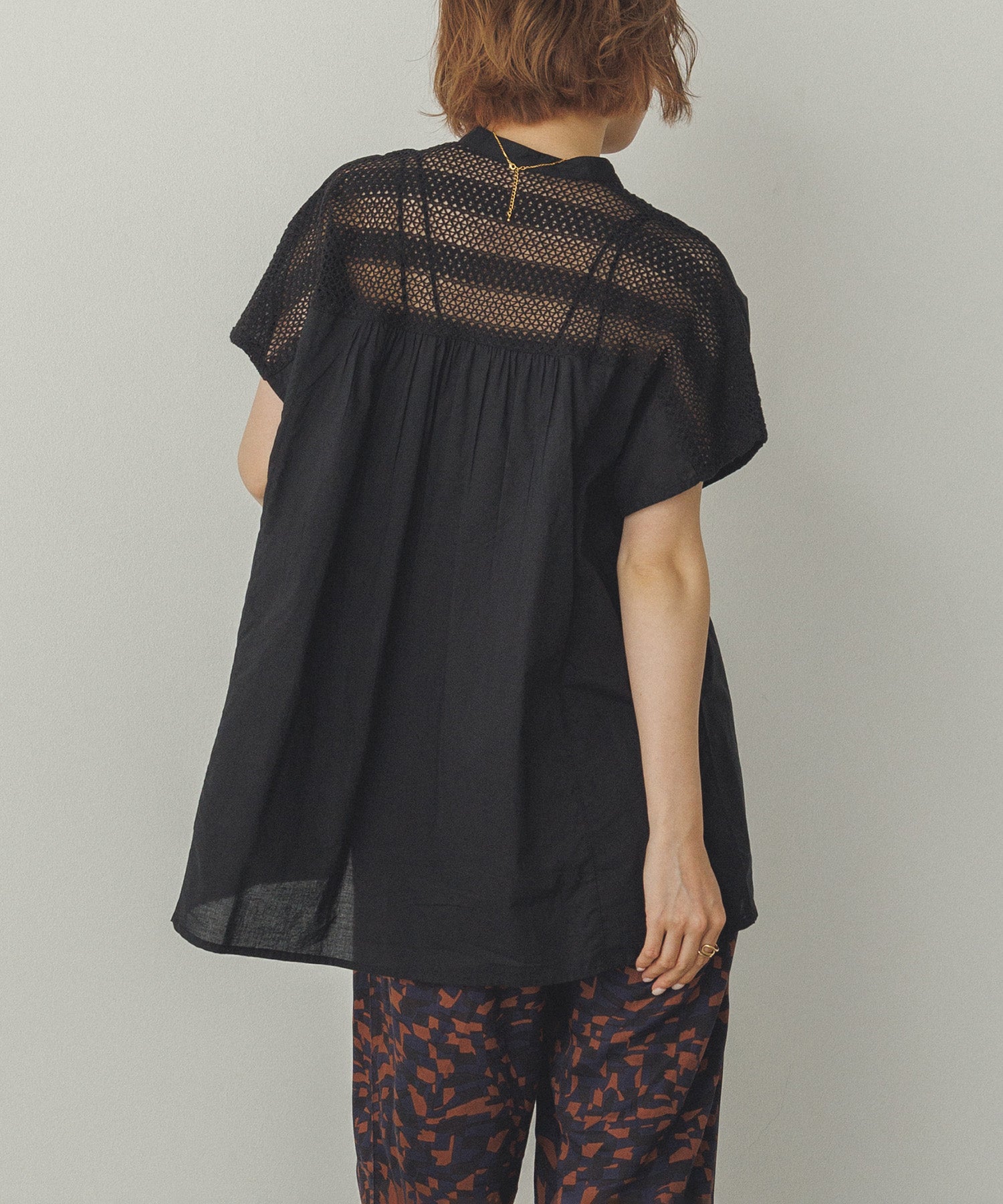 ピンタック レースシャツ